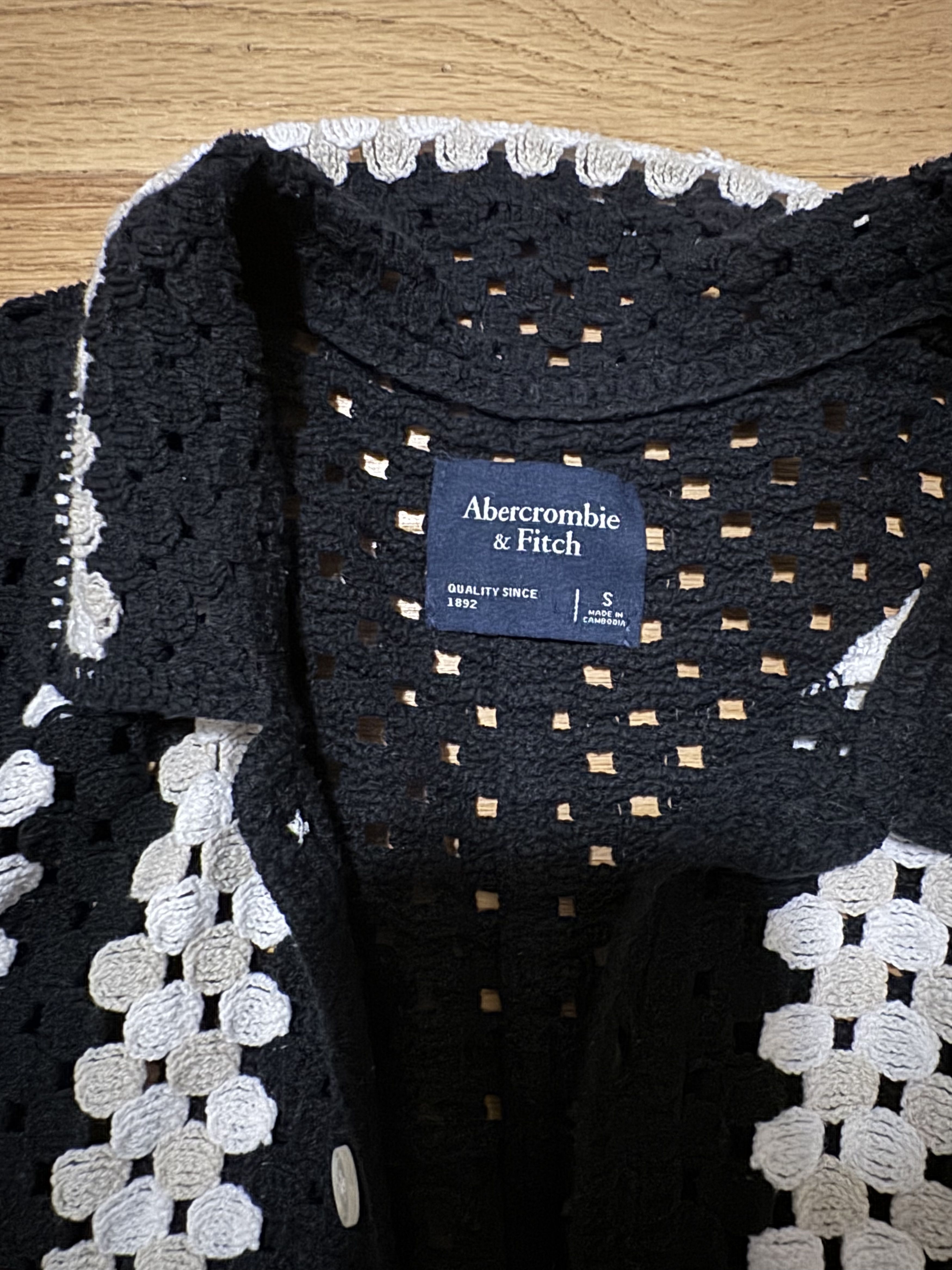 Abercrombie & Fitch Crochet Knit Button Up Shirt Size US S / EU 44-46 / 1 - 2 Thumbnail