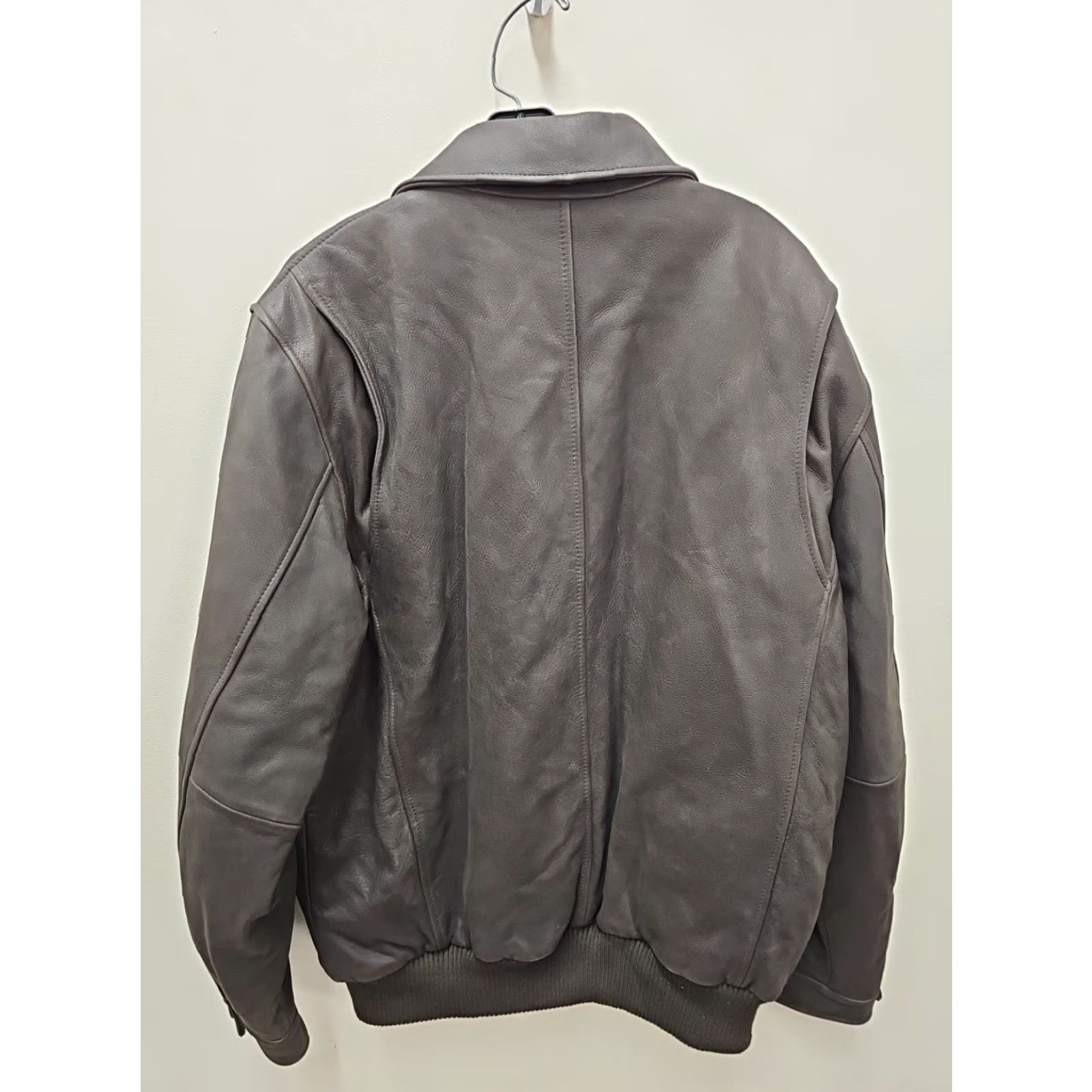 Eddie Bauer VINTAGE Eddie Bauer Jacket Bomber Leather Size US L / EU 52-54 / 3 - 3 Thumbnail