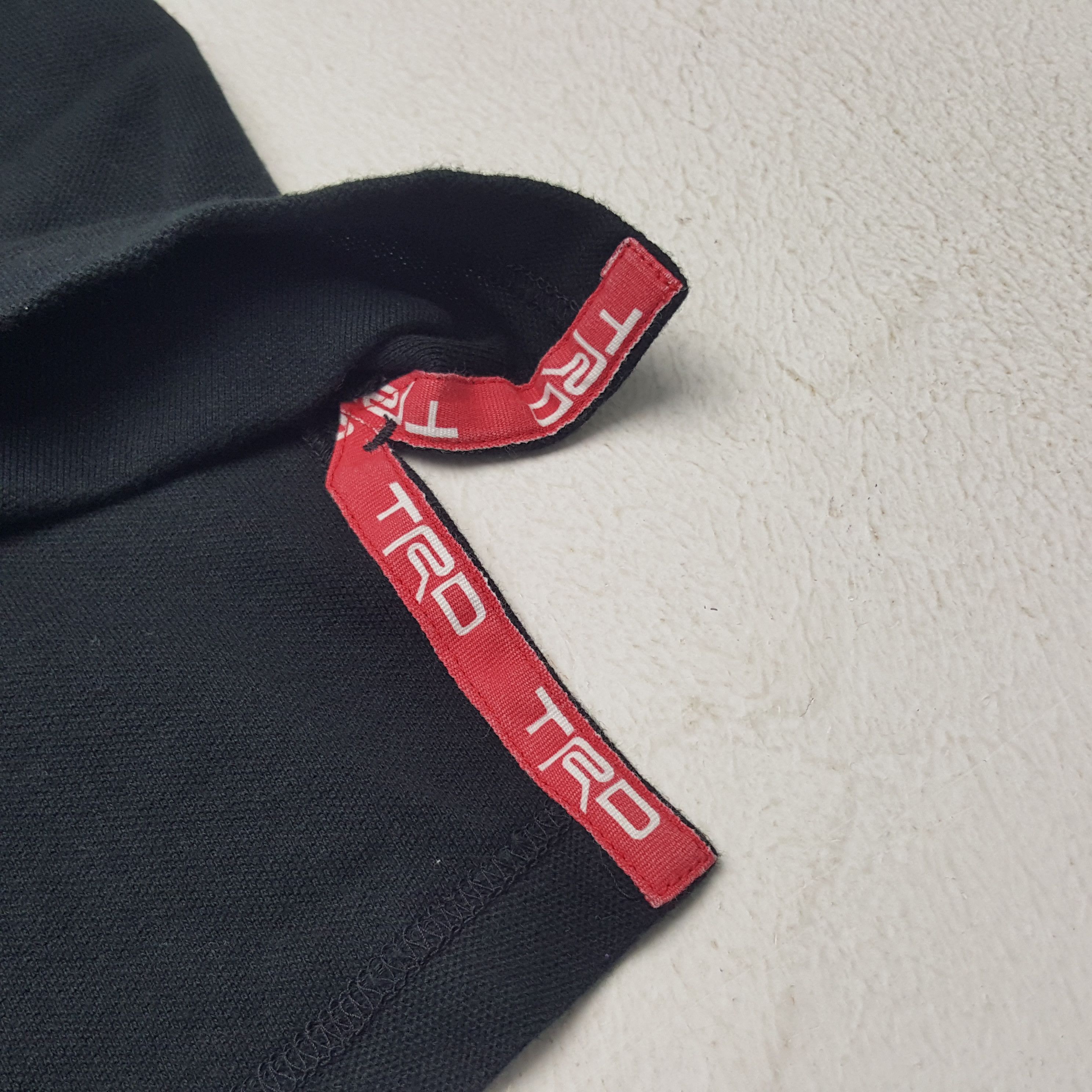 Vintage Vintage TRD Toyota Motor Sports Custom Art Polo Shirt Size US L / EU 52-54 / 3 - 5 Thumbnail