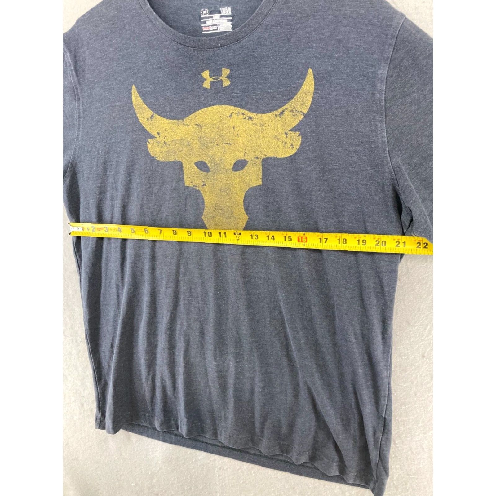 Under Armour Under Armour Mens TShirt Large Blue HeatGear Bull Graphic Print Crew Neck Short Sleeve Casual Jersey Cotton Size US L / EU 52-54 / 3 - 2 Thumbnail