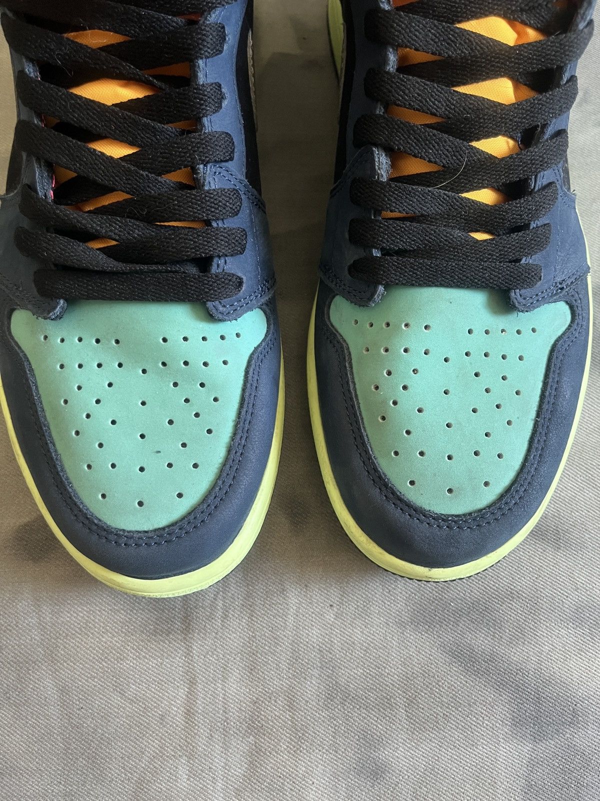 Jordan Brand × Nike Air Jordan 1 Retro High “Tokyo Bio Hack” Size US 10 / EU 43 - 12 Thumbnail