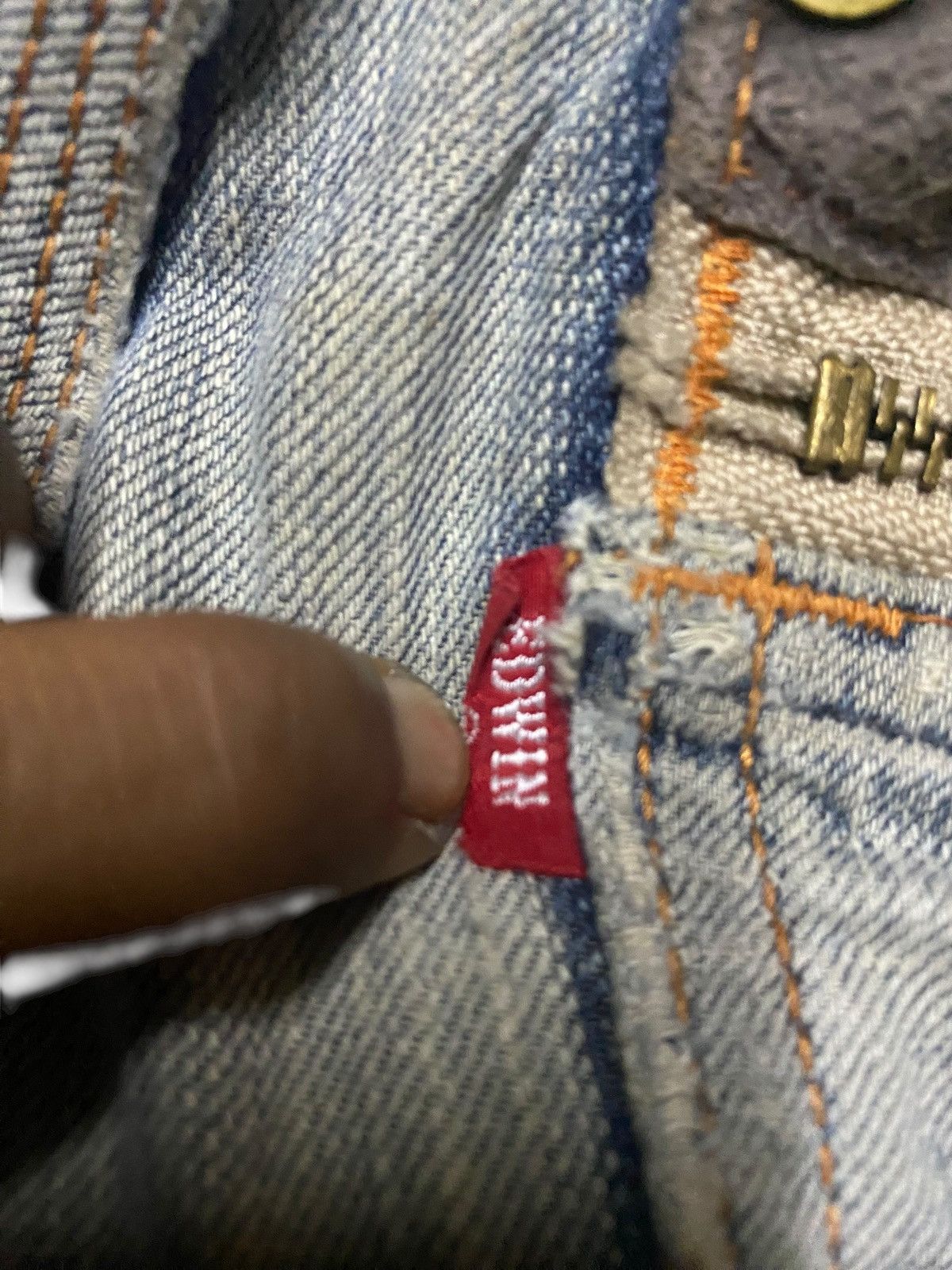 Edwin Vintage Japanese Brand Edwin Bluetrip Distressed Loose Jeans Size US 29 - 17 Thumbnail