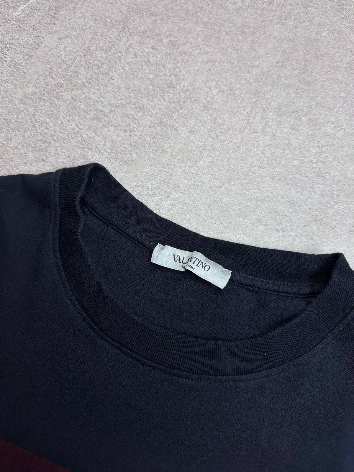 Valentino Vintage Valentino Big Logo T-shirt L Luxury Rare Size US L / EU 52-54 / 3 - 3 Thumbnail