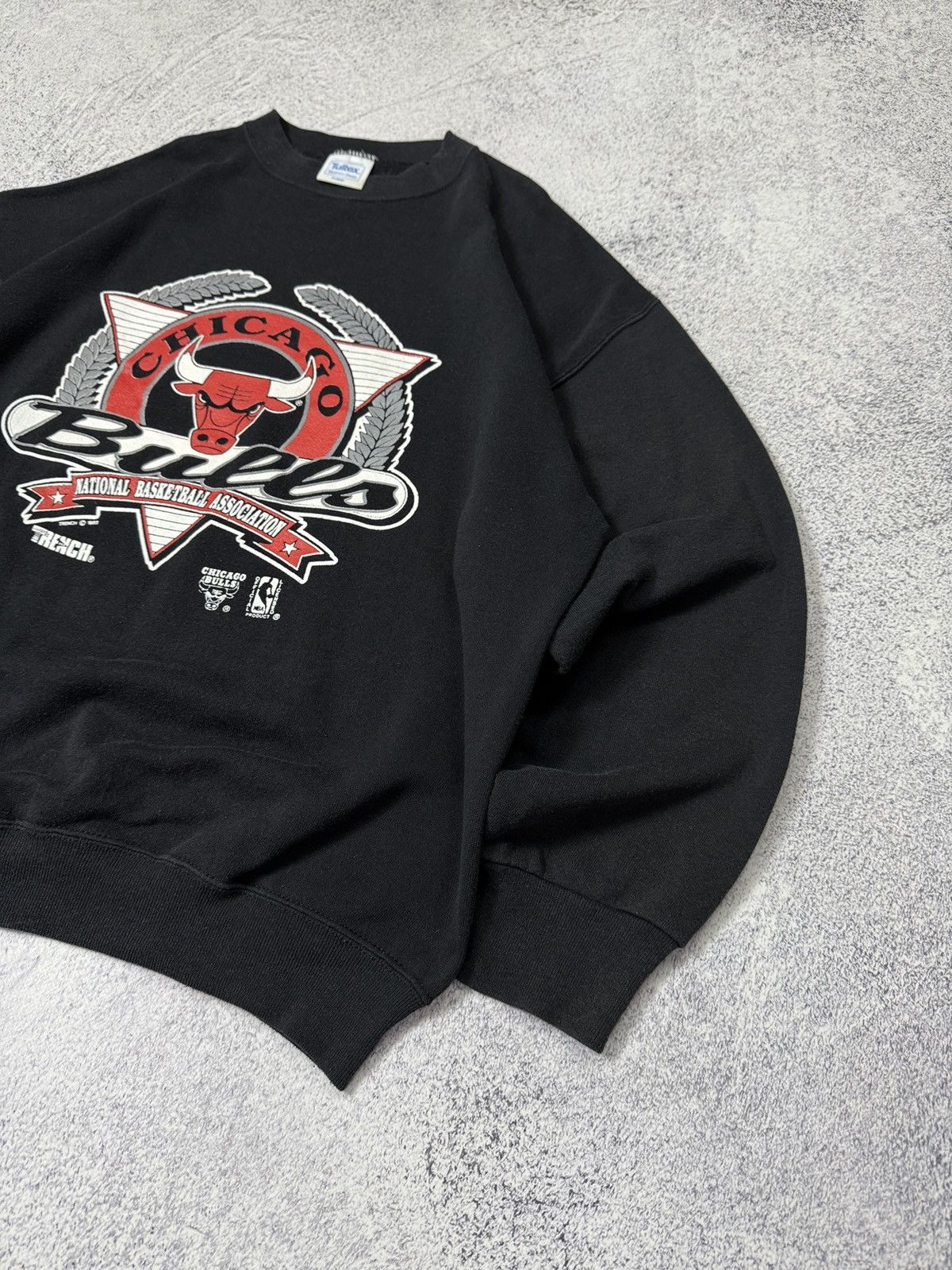 NBA Vintage 90s Chicago Bulls NBA 1992 Black Crewneck Sweatshirt Size US XL / EU 56 / 4 - 3 Thumbnail