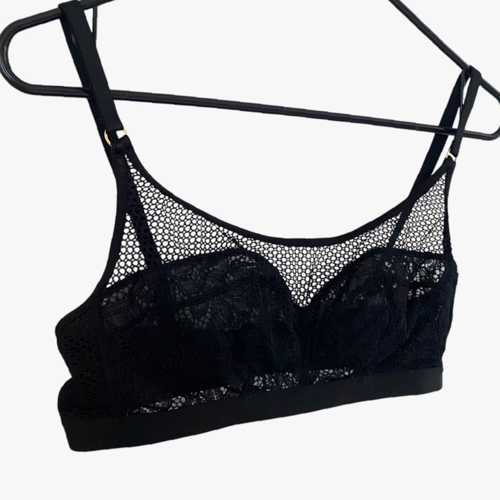 Vintage VINTAGE Soma Women's Bralette Bra Lace Unlined Adjustable Medium Black Floral Pattern Festival Style Size ONE SIZE - 3 Thumbnail