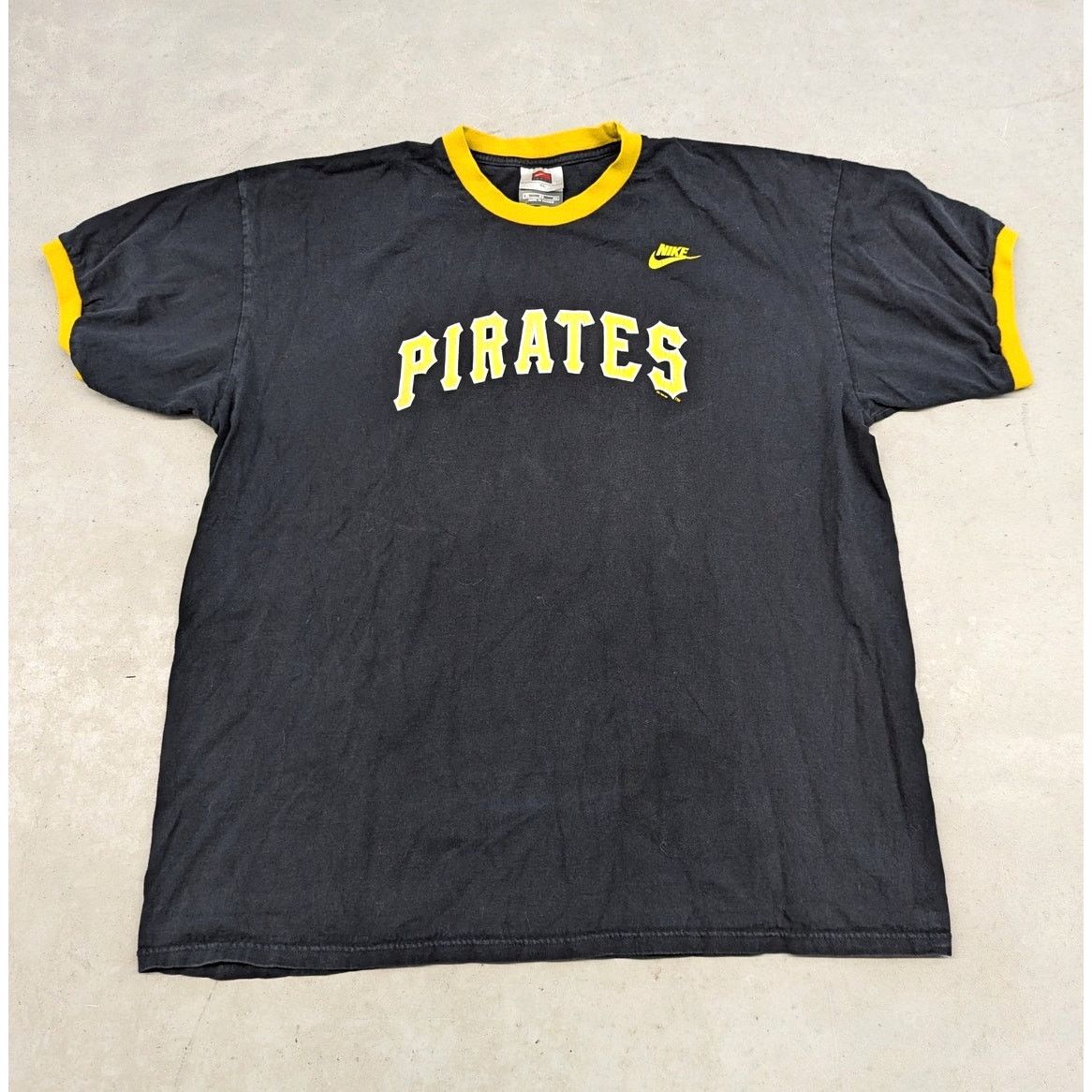 MLB × Nike × Vintage Y2K Pittsburgh Pirates yellow and black ringer t-shirt Size US XL / EU 56 / 4 - 1 Thumbnail