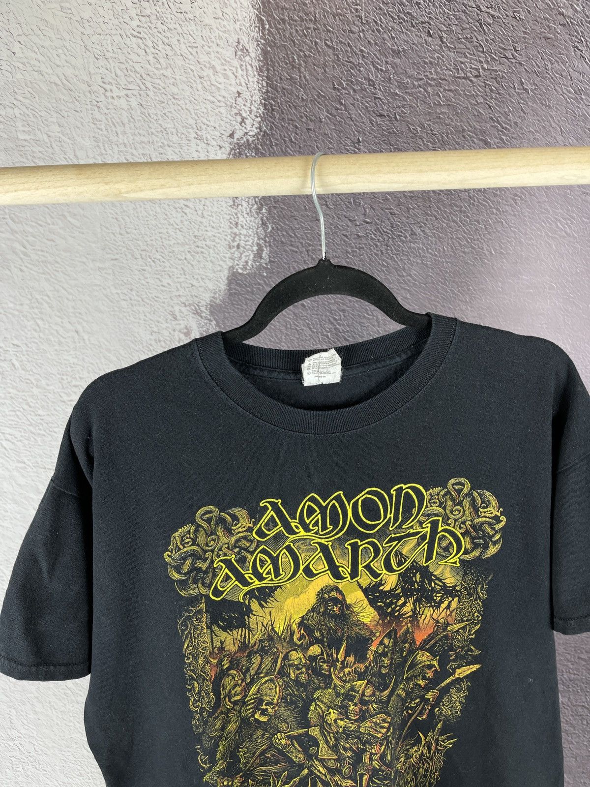Anvil Anvil vintage 2011 Amon Amarth band tee shirt rock Size US L / EU 52-54 / 3 - 3 Thumbnail
