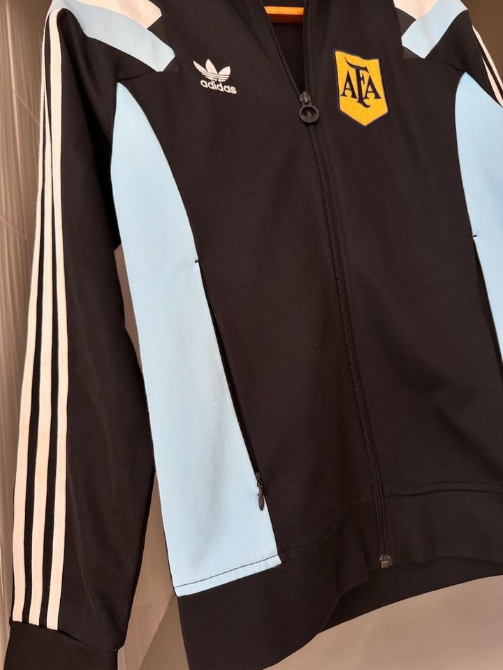 Adidas × Vintage Vintage adidas Argentina soccer track jacket logo size S Size US S / EU 44-46 / 1 - 8 Thumbnail