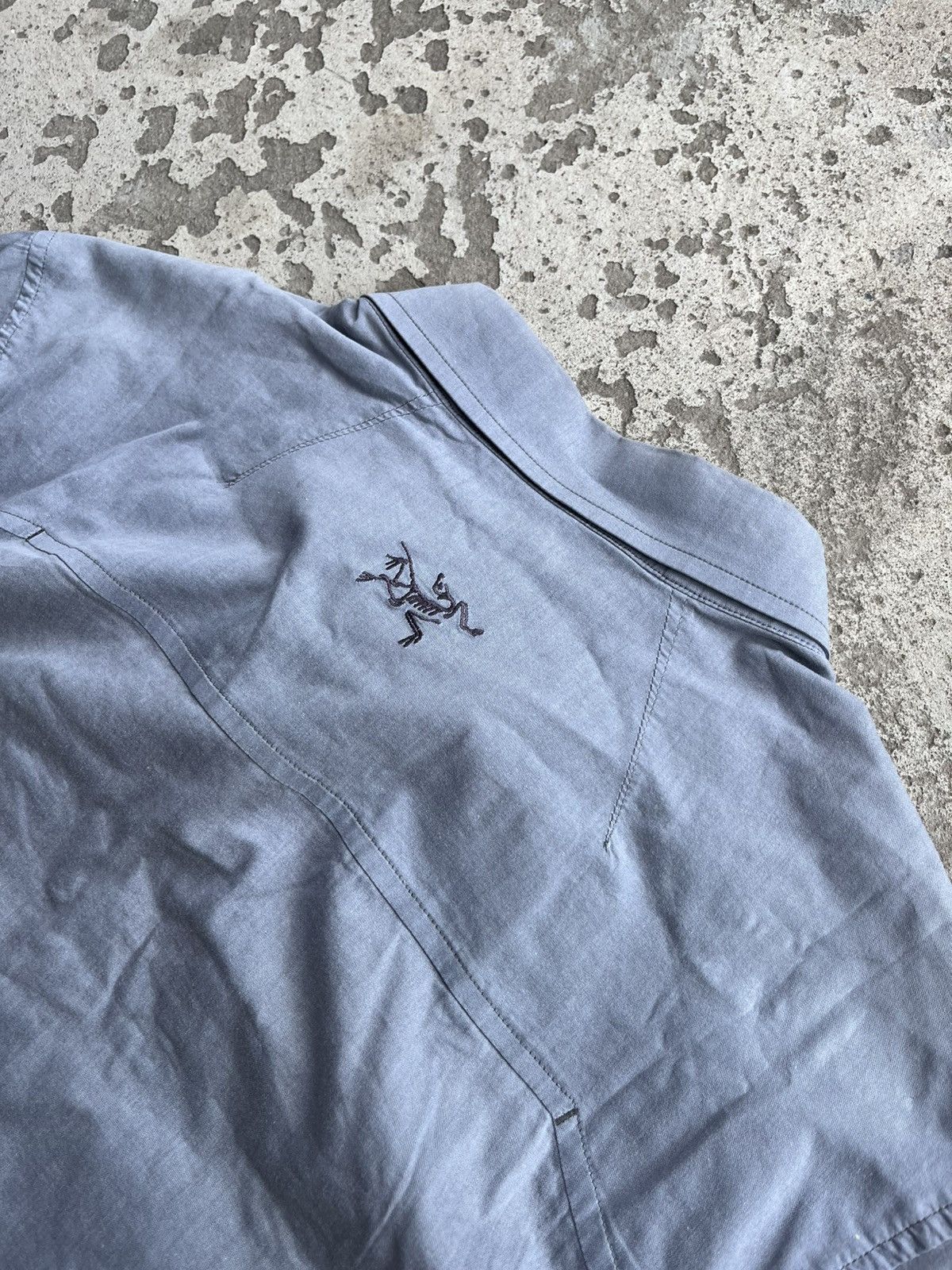 Arc'teryx Arc’teryx Vintage Outdoor Short Sleeve Shirt Logo Y2K Size US M / EU 48-50 / 2 - 9 Thumbnail