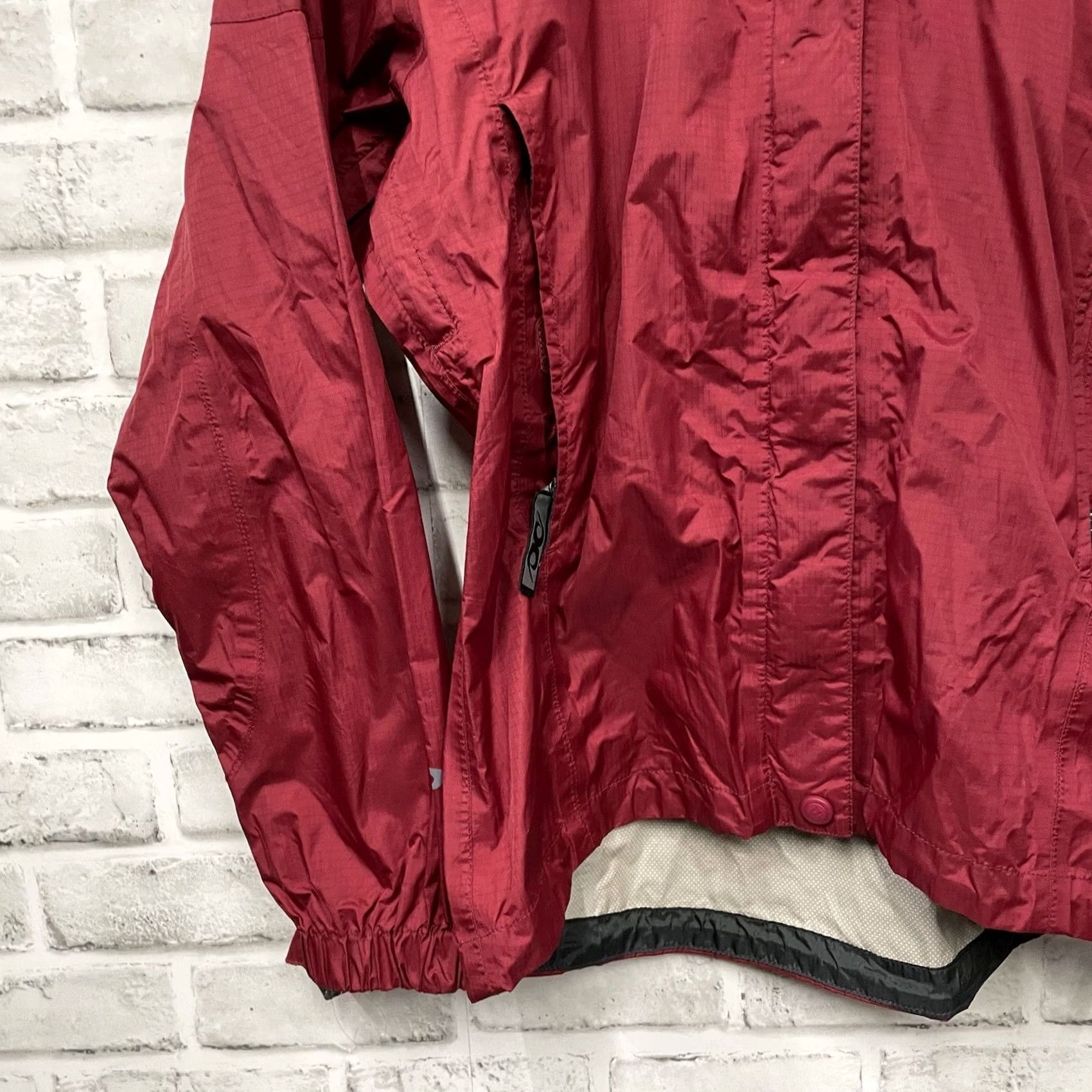 Marmot VINTAGE Marmot zip-up red hooded rain jacket Womens XS Size XS / US 0-2 / IT 36-38 - 3 Thumbnail