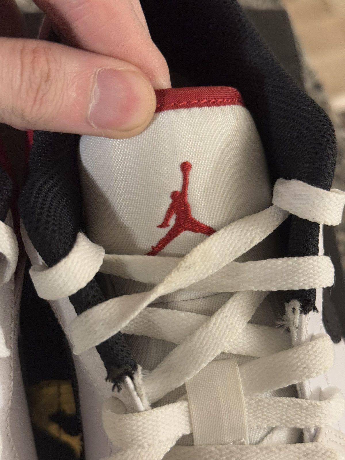 Jordan Brand × Nike Jordan 1 Low White Red Pre Owned W Box Size 11.5 Size US 11.5 / EU 44-45 - 7 Thumbnail