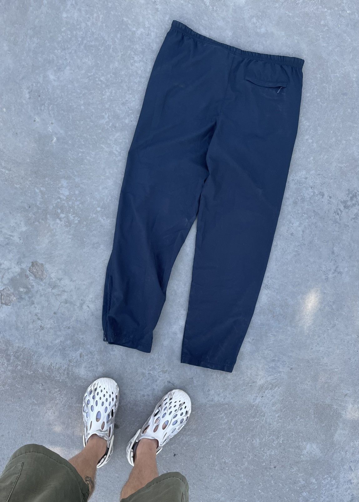 Nike Nike Vintage 90s Nylon Navy Joggers Y2K Drill Swoosh Pants Size US 32 / EU 48 - 5 Thumbnail