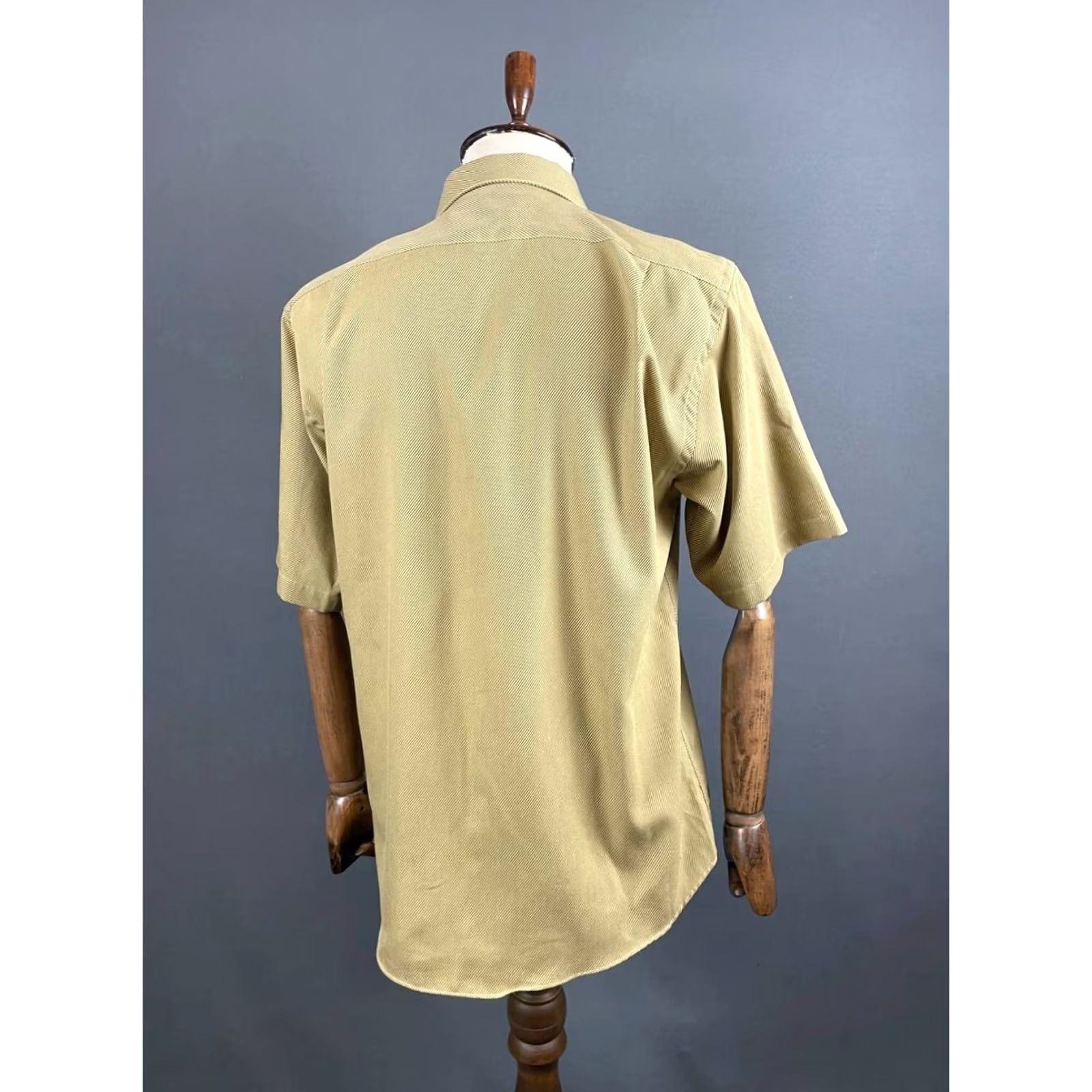 Valentino Valentino Shirt Mens 16 Brown Chemises Casual Size Cotton Short Sleeve Button Size US L / EU 52-54 / 3 - 2 Thumbnail