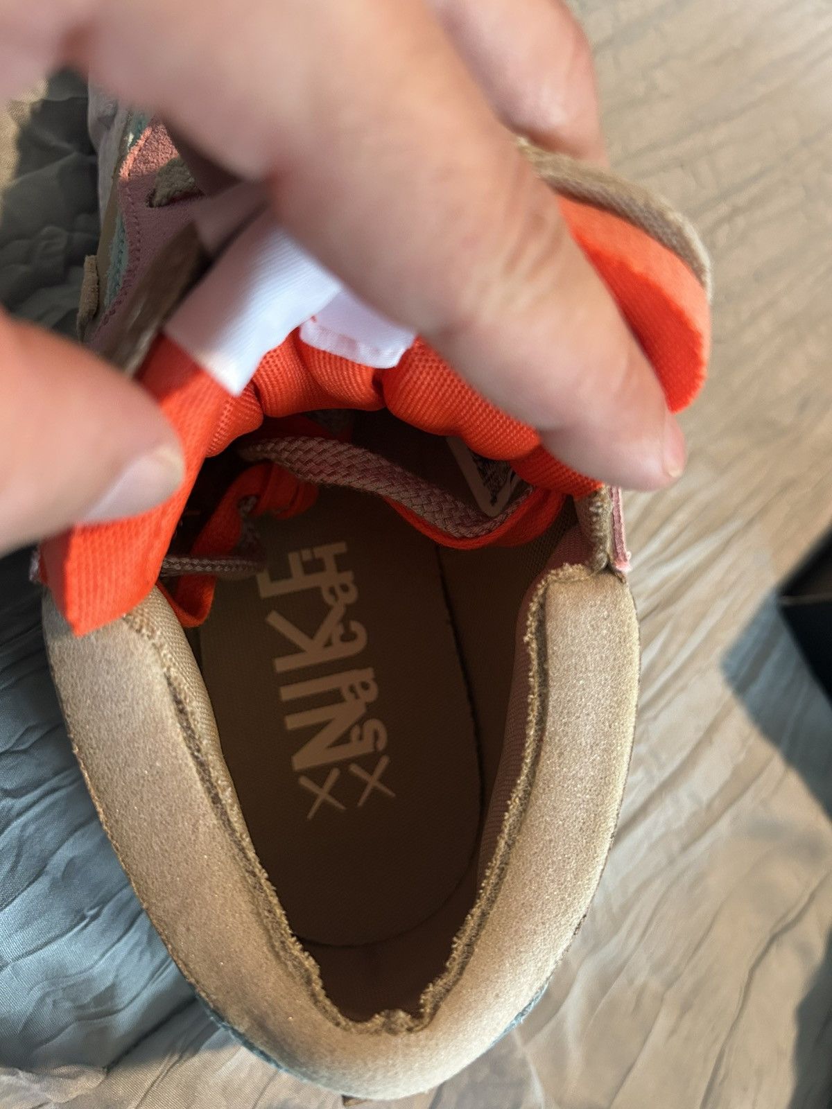 Kaws × Nike × Sacai Nike Blazer x Kaws x Sacai Size US 10 / EU 43 - 6 Thumbnail