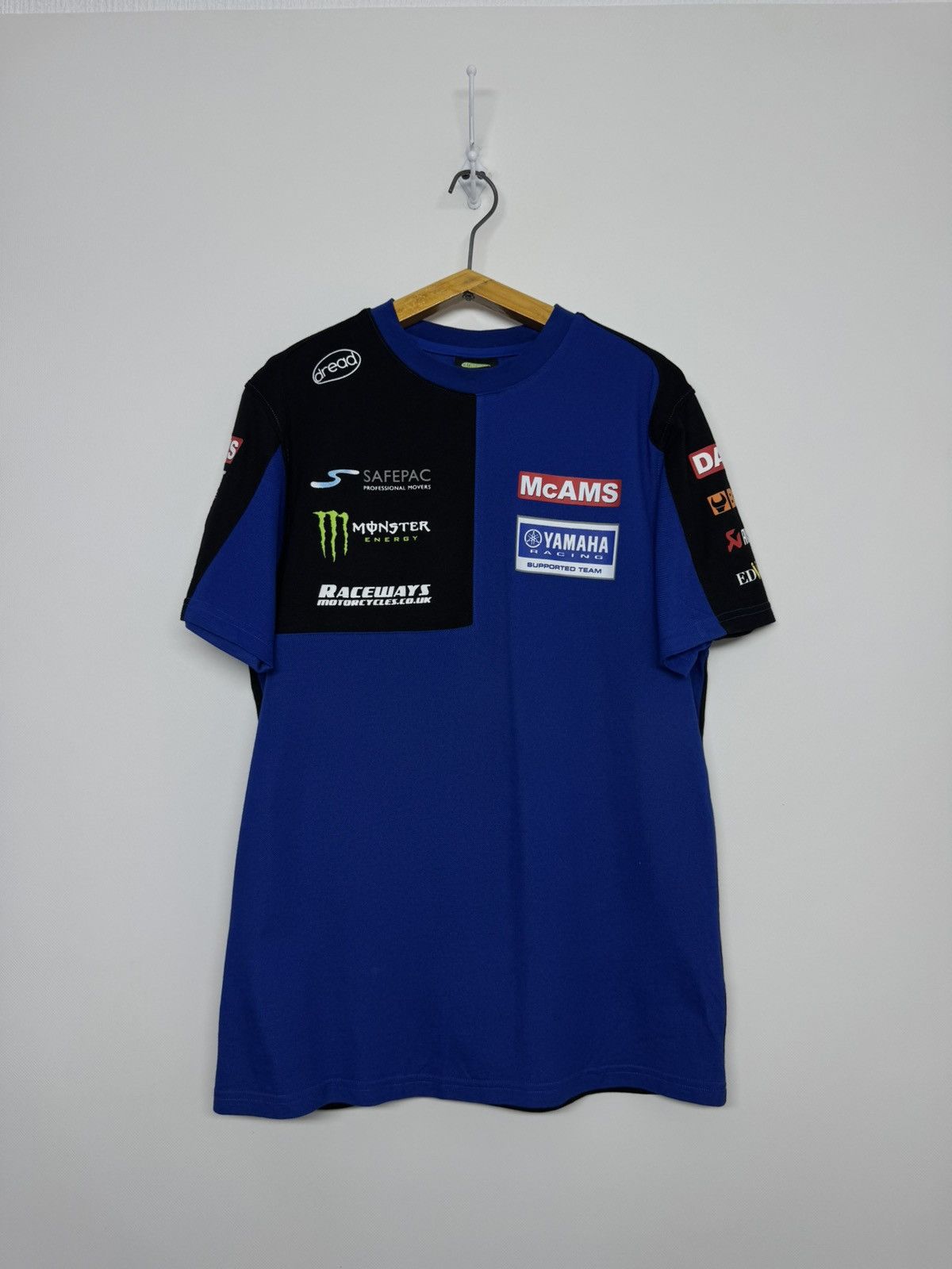 Yamaha Vintage Y2k Yamaha Mcams British Superbikes Team T Shirt Size US S / EU 44-46 / 1 - 1 Thumbnail