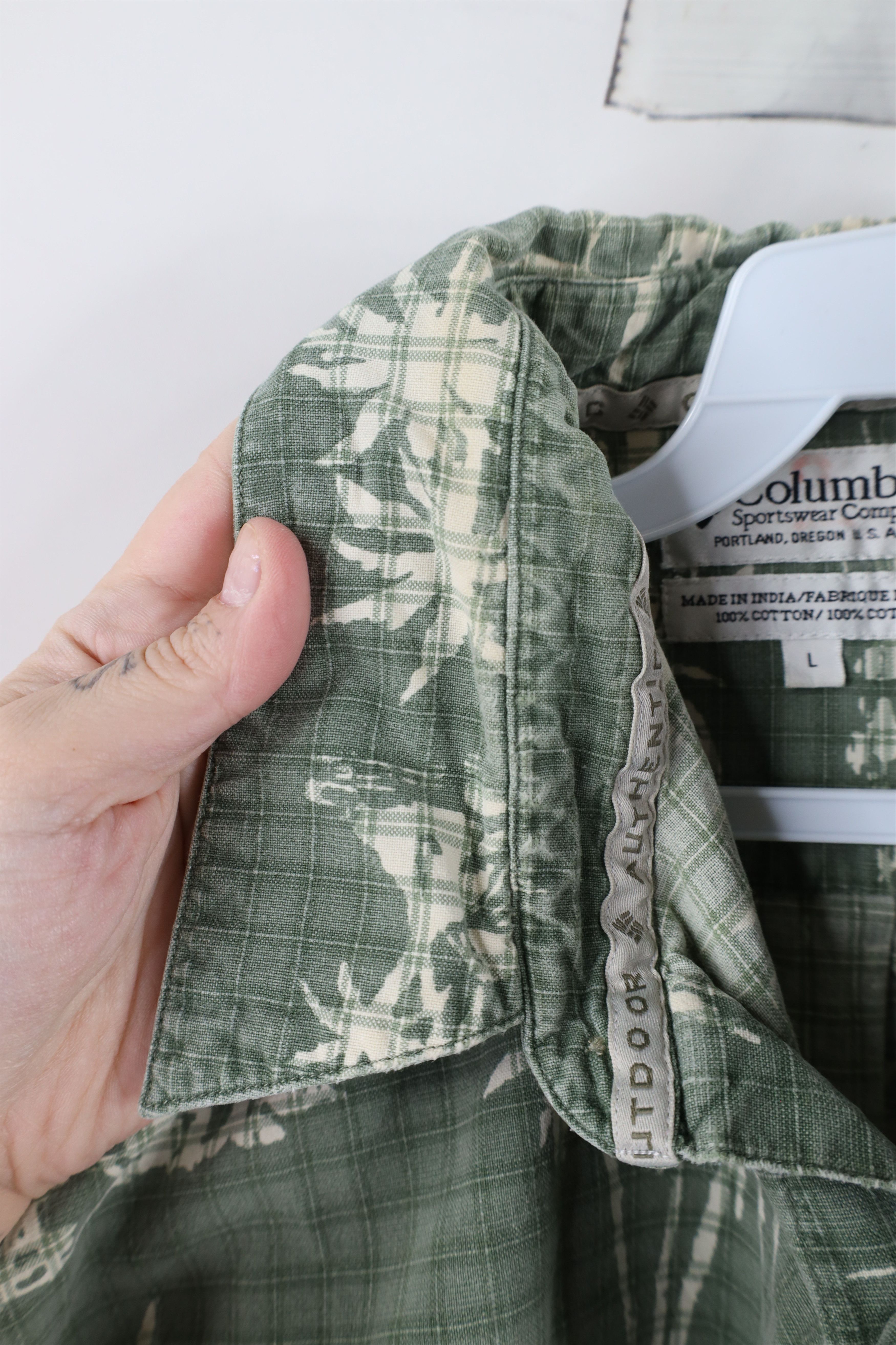 Columbia × Vintage Vintage 90s Columbia Island All Over Print Button Shirt Size US L / EU 52-54 / 3 - 7 Thumbnail