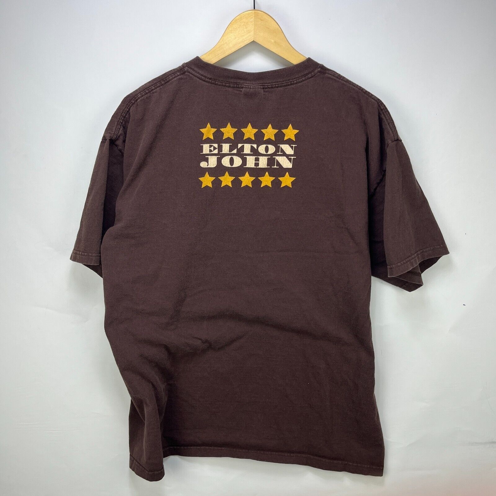 Vintage Vintage Elton John Brown Star Cowboy Tour T Shirt XL Size US XL / EU 56 / 4 - 5 Thumbnail