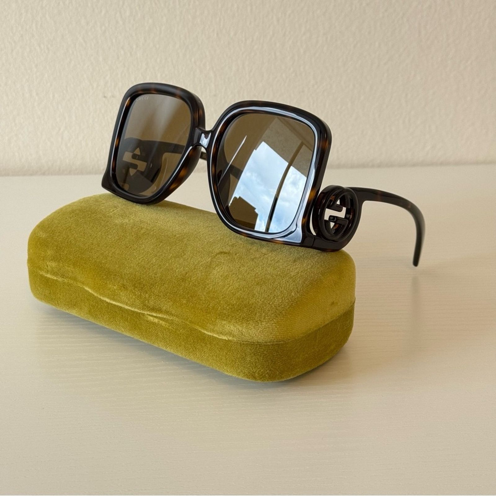 Gucci New! Gucci Tortoise Shell Sunglasses GG1326S 007, Authentic Size ONE SIZE - 6 Thumbnail