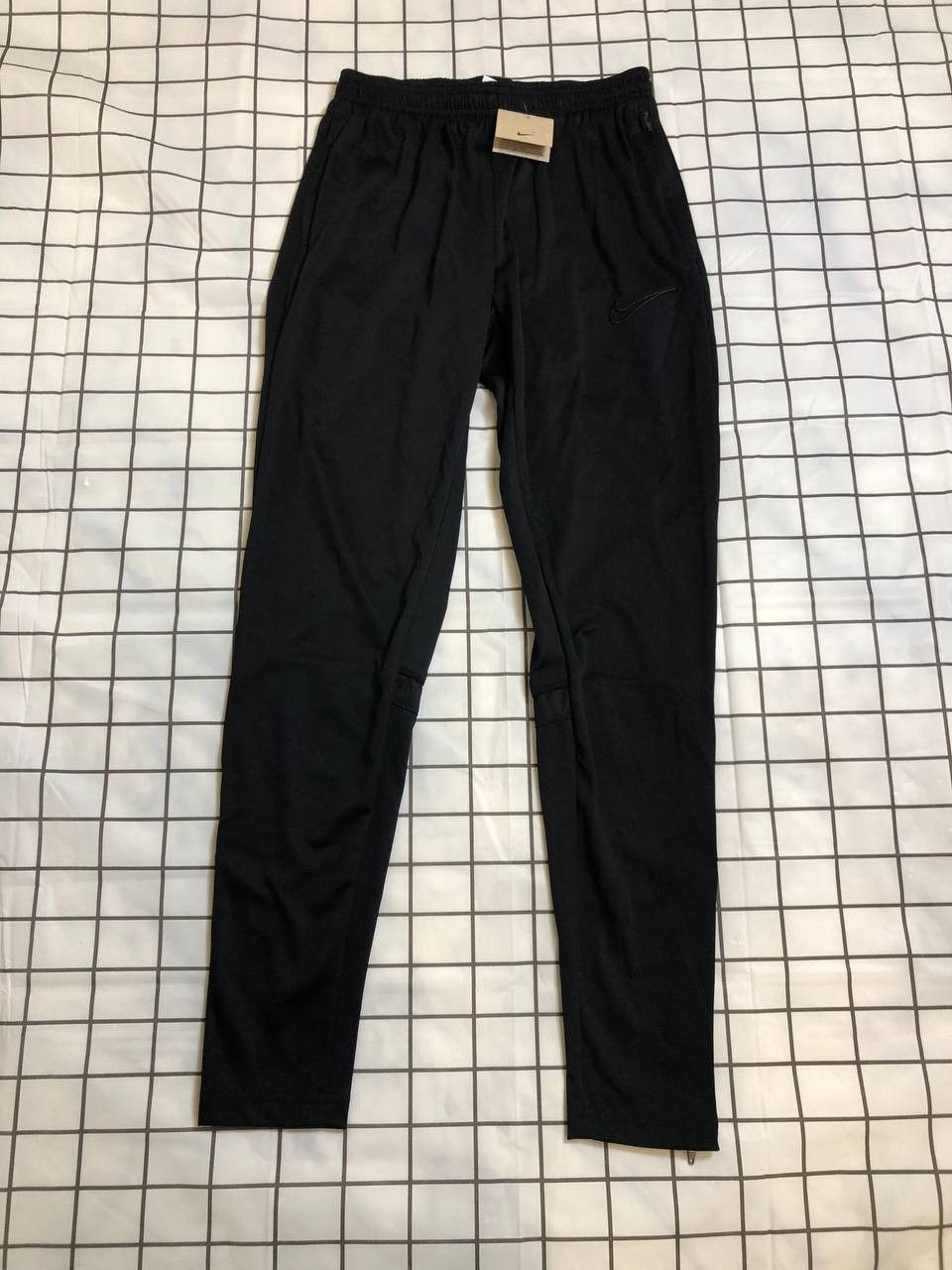 Nike Nike Dri-Fit Standard Fit Swoosh Casual Black Jogger Size US 30 / EU 46 - 1 Thumbnail