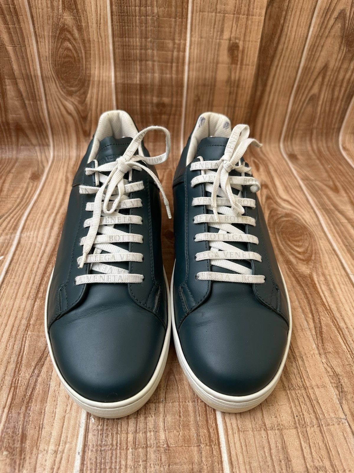 Bottega Veneta Bottega Veneta Jade Green Bolt Low Top Sneaks Size US 11 / EU 44 - 4 Thumbnail