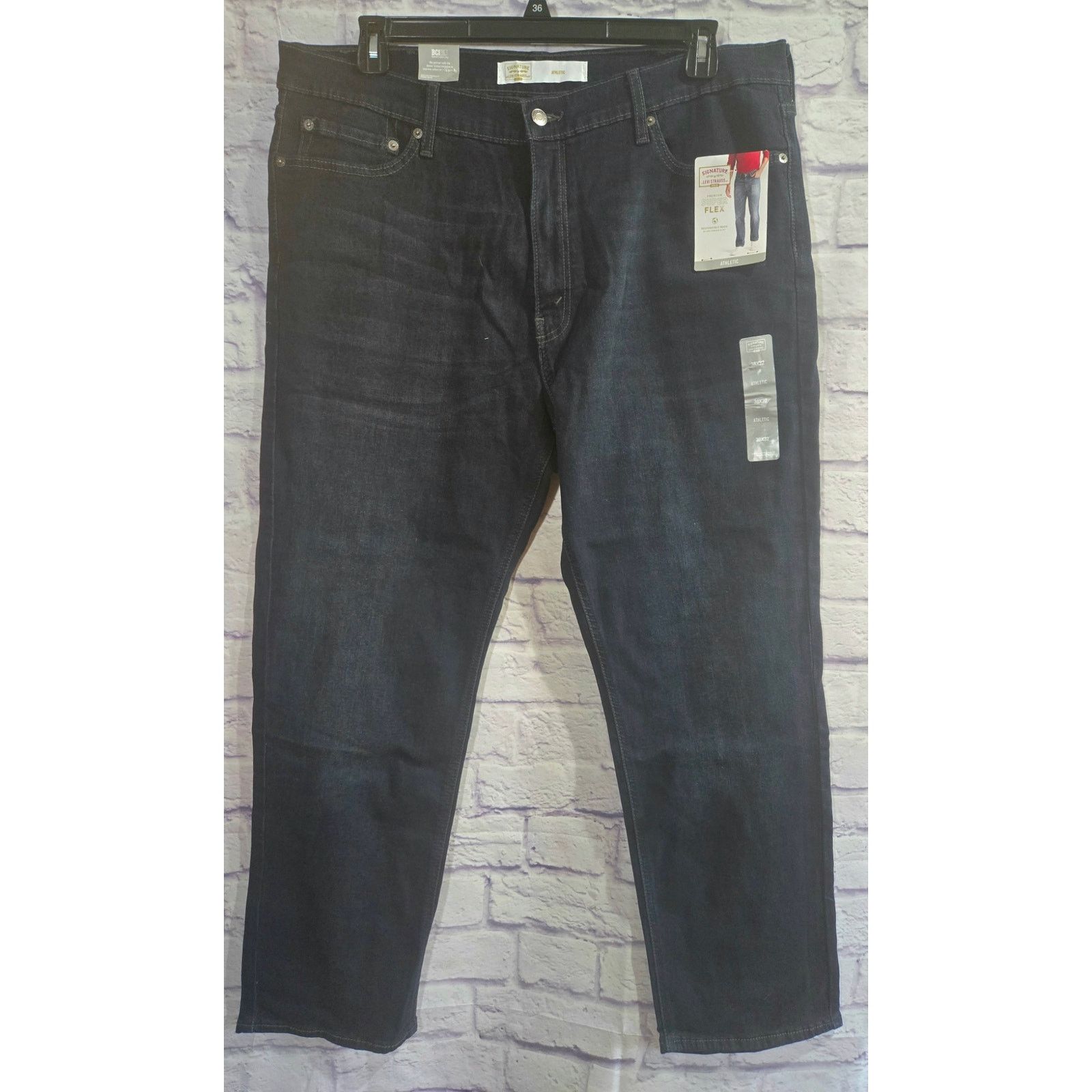Other Signature by Levi Gold Label Athletic Fit Jeans 38X32 NWTS Size US 38 / EU 54 - 1 Thumbnail