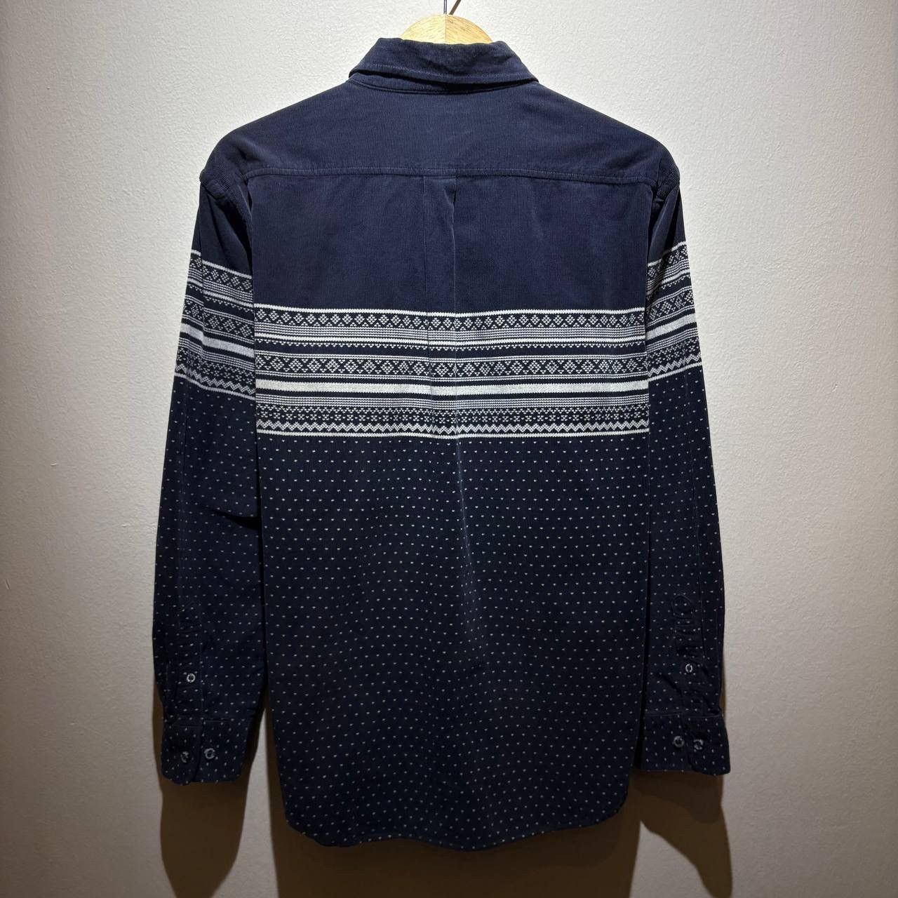 Sergio Tacchini Sergio Tacchini Navy Aztec Pattern Longsleeve Corduroy Shirt Size US XL / EU 56 / 4 - 2 Thumbnail
