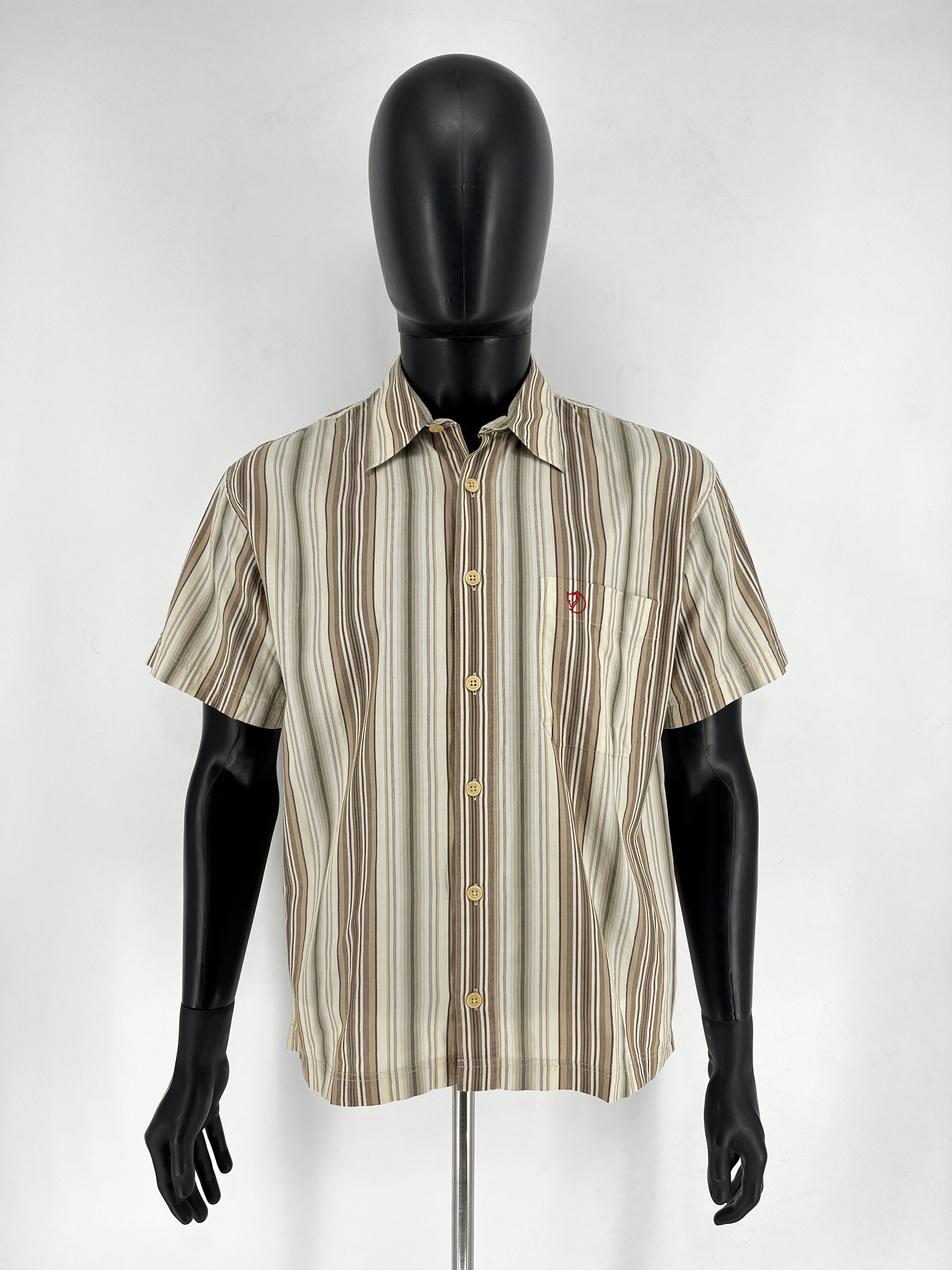 Fjallraven Fjall Raven Short Sleeve Streetwear Outdoor Shirt Size L Size US L / EU 52-54 / 3 - 2 Thumbnail