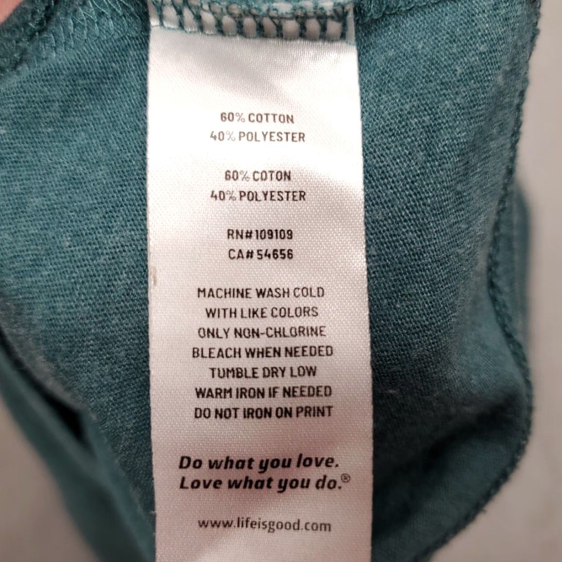 Life is Good Life is good Shirt Mens L Gray Crewneck Casual TEE 90s USA Nature Outdoor Graphic Print Cotton Blend Short Sleeve Size US L / EU 52-54 / 3 - 4 Thumbnail