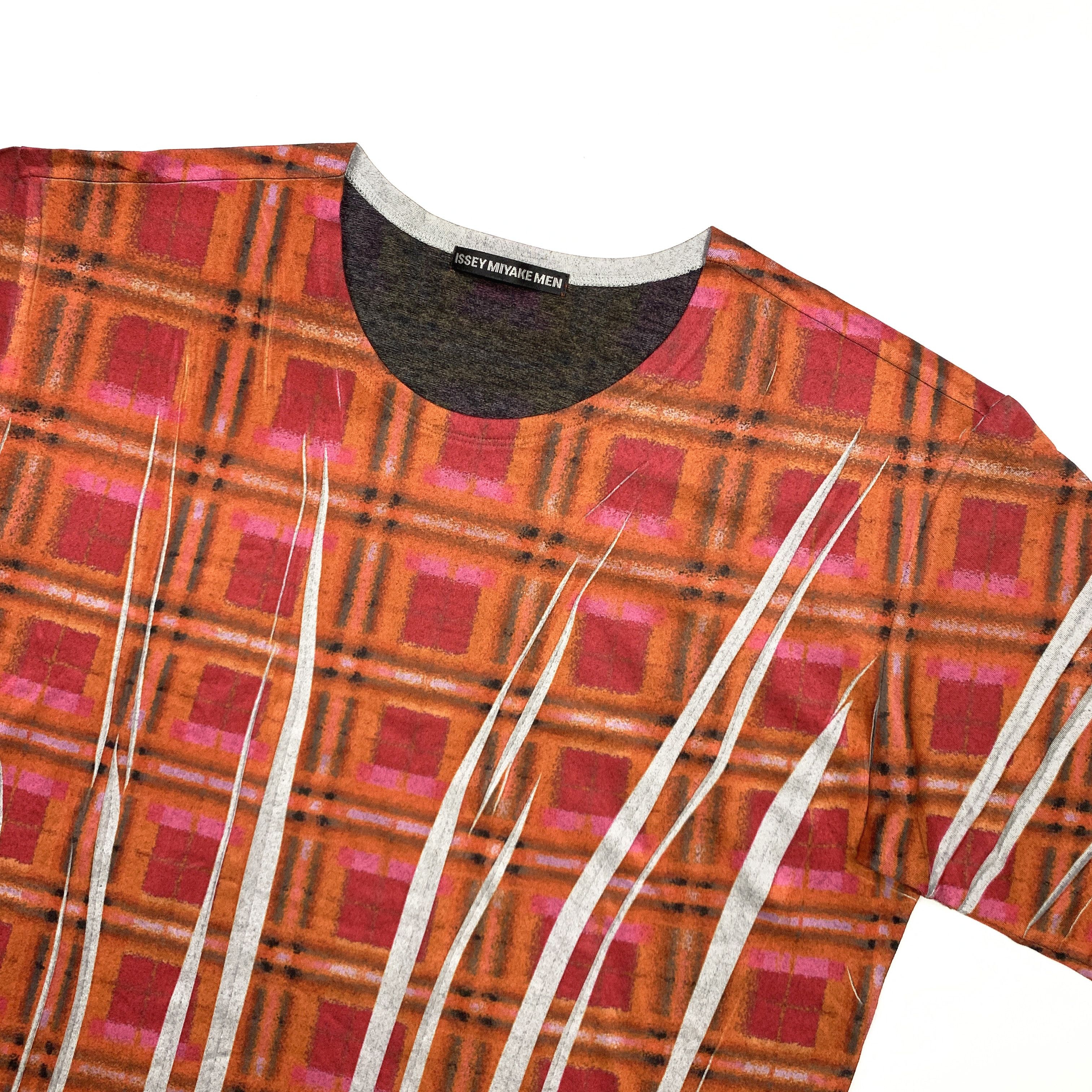 Issey Miyake 00s Blurred Plaid " Misprinted" / Wrinkle T-Shirt Size US M / EU 48-50 / 2 - 2 Thumbnail