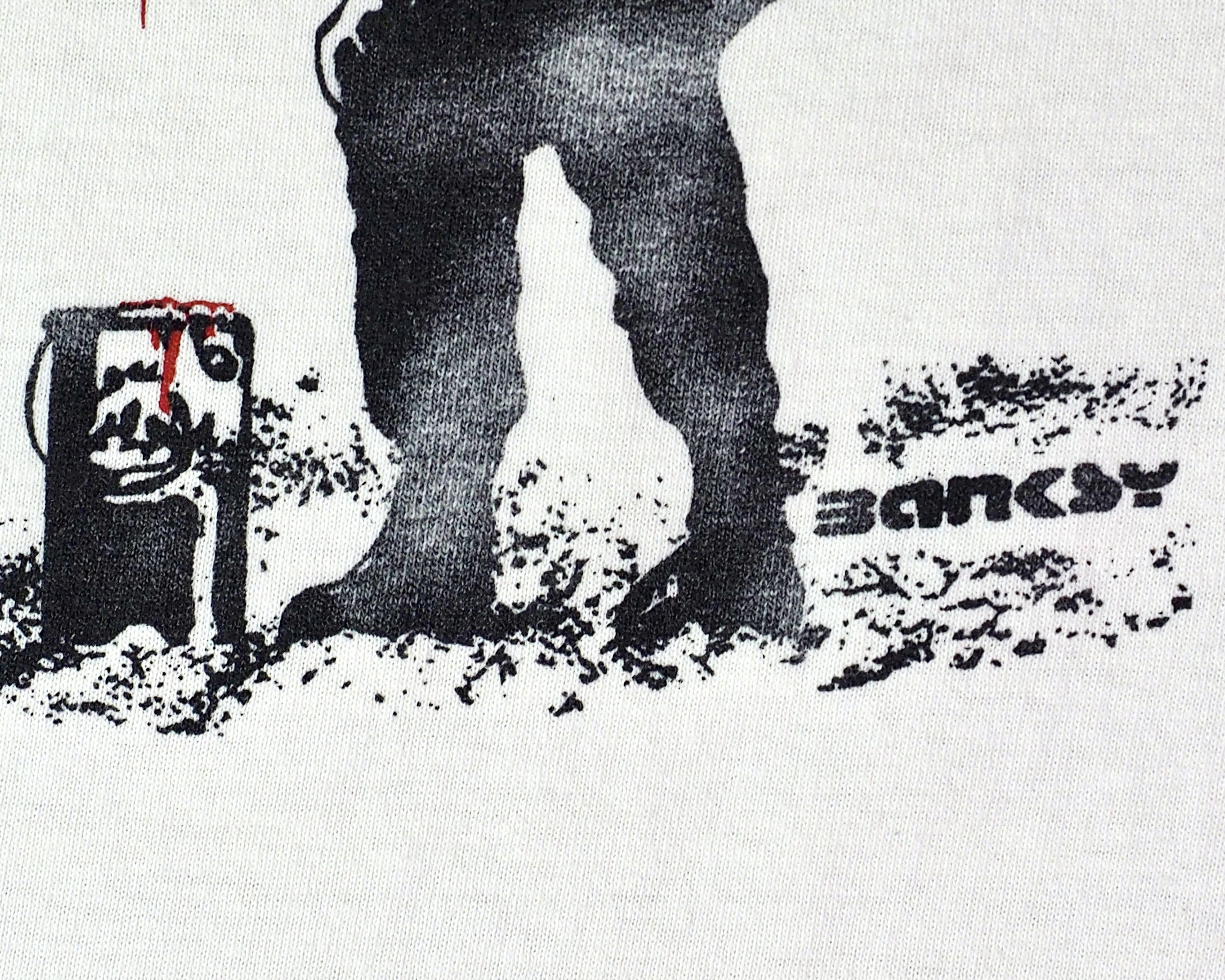 Vintage Vintage Early 2000s Banksy CND Soldiers Shirt Size L Size US L / EU 52-54 / 3 - 4 Thumbnail