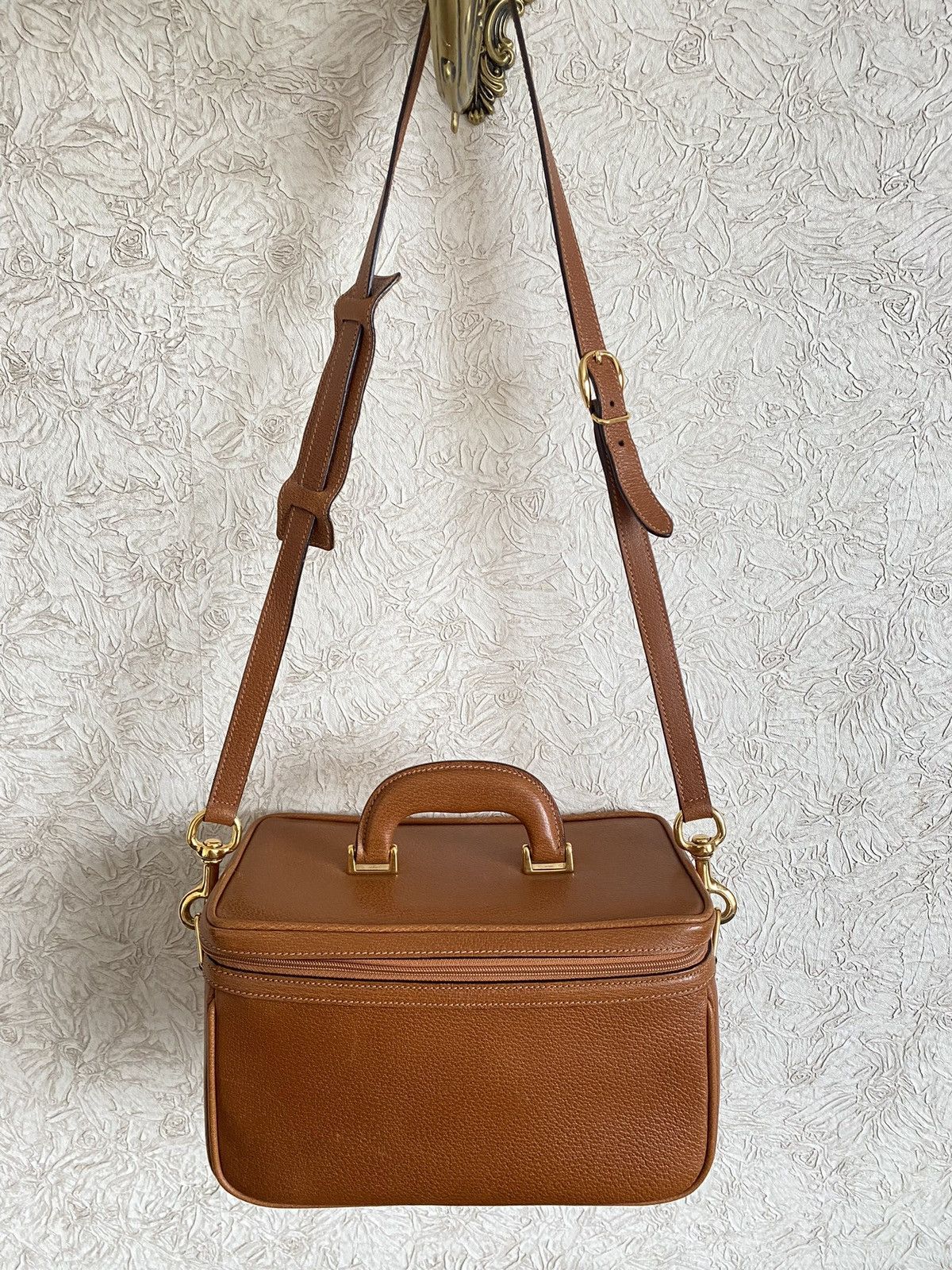 Gucci RARE Gucci Leather cosmetic travel case Size ONE SIZE - 1 Thumbnail