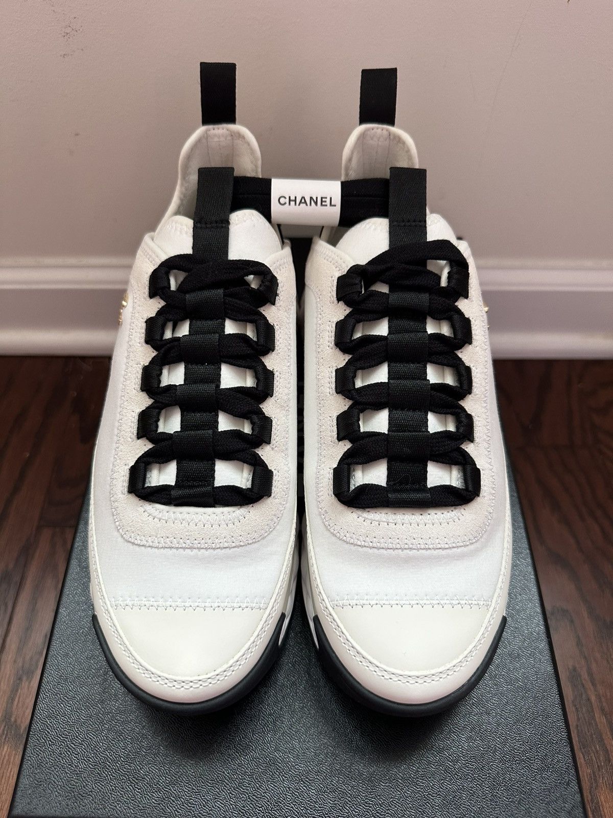 Chanel Chanel REV Sneaker Ivory size 35.5 Size US 5.5 / IT 35.5 - 2 Thumbnail
