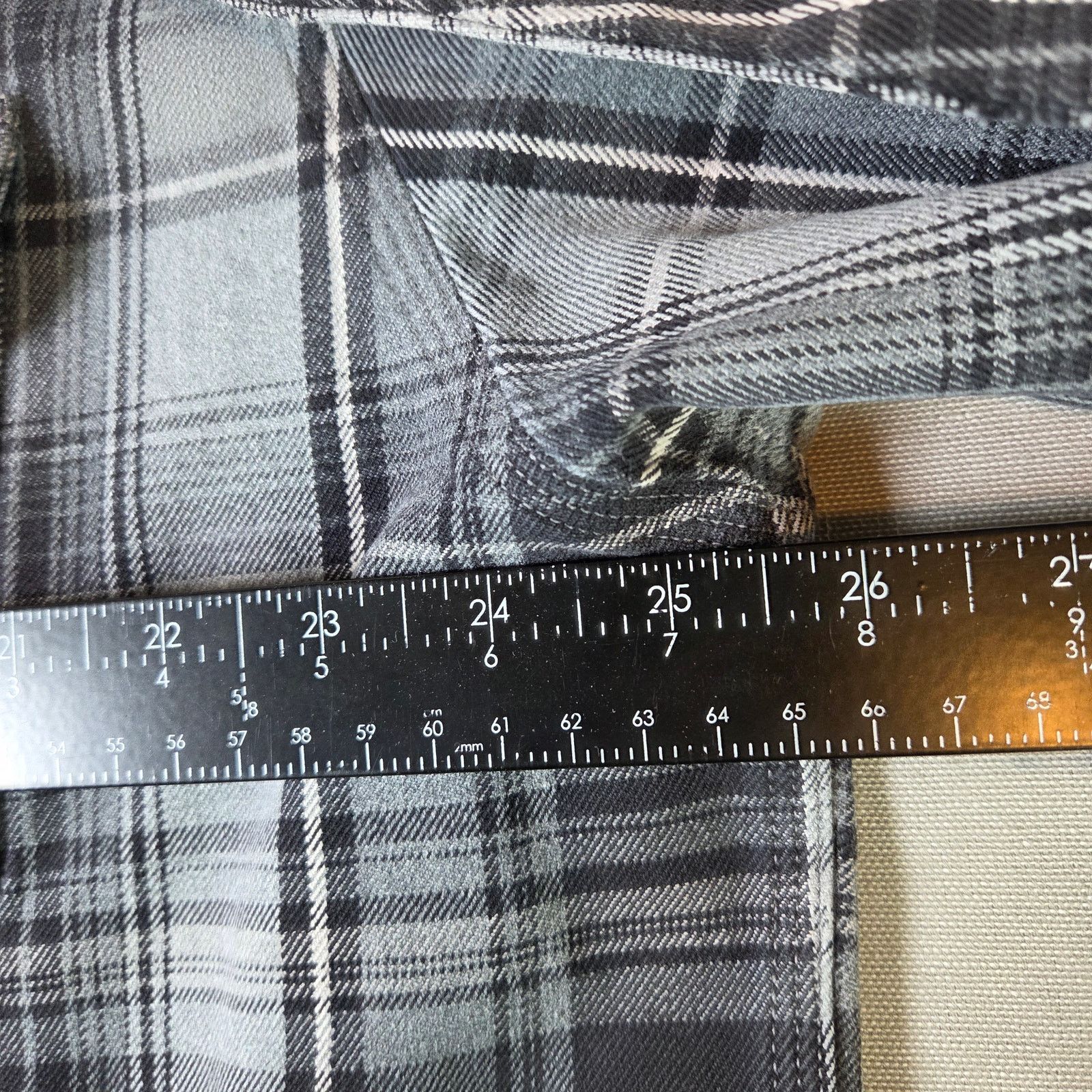 Carhartt Carhartt XL Tall Heavy Plaid Flannel Shirt Gray Size US XL / EU 56 / 4 - 11 Thumbnail