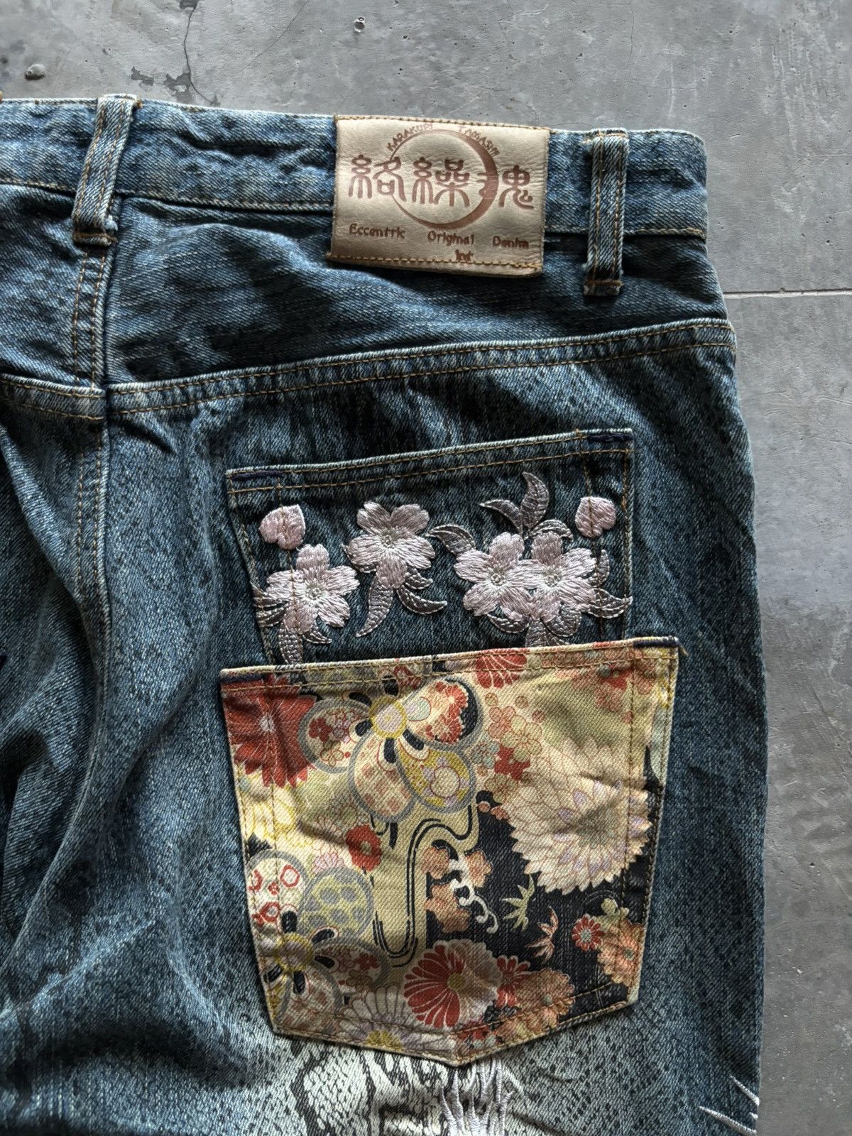 Karakuri Tamashii KARAKURI TAMASHII overprint dragon embroidery multipocket Size US 33 - 18 Thumbnail