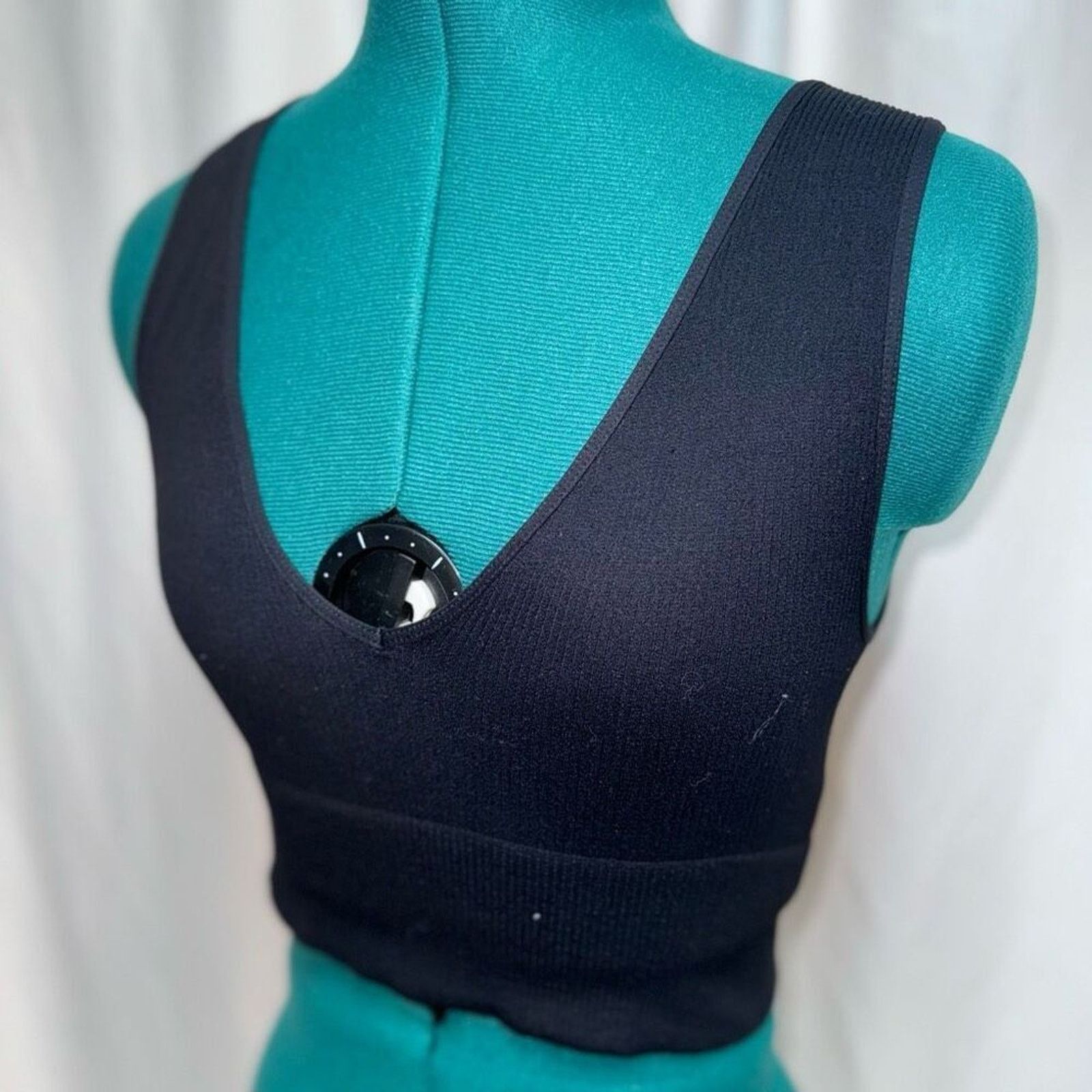 Other Nikibiki Black Ribbed Cropped Tank Top | Sz S (NO SIZE TAG) Size S / US 4 / IT 40 - 3 Thumbnail