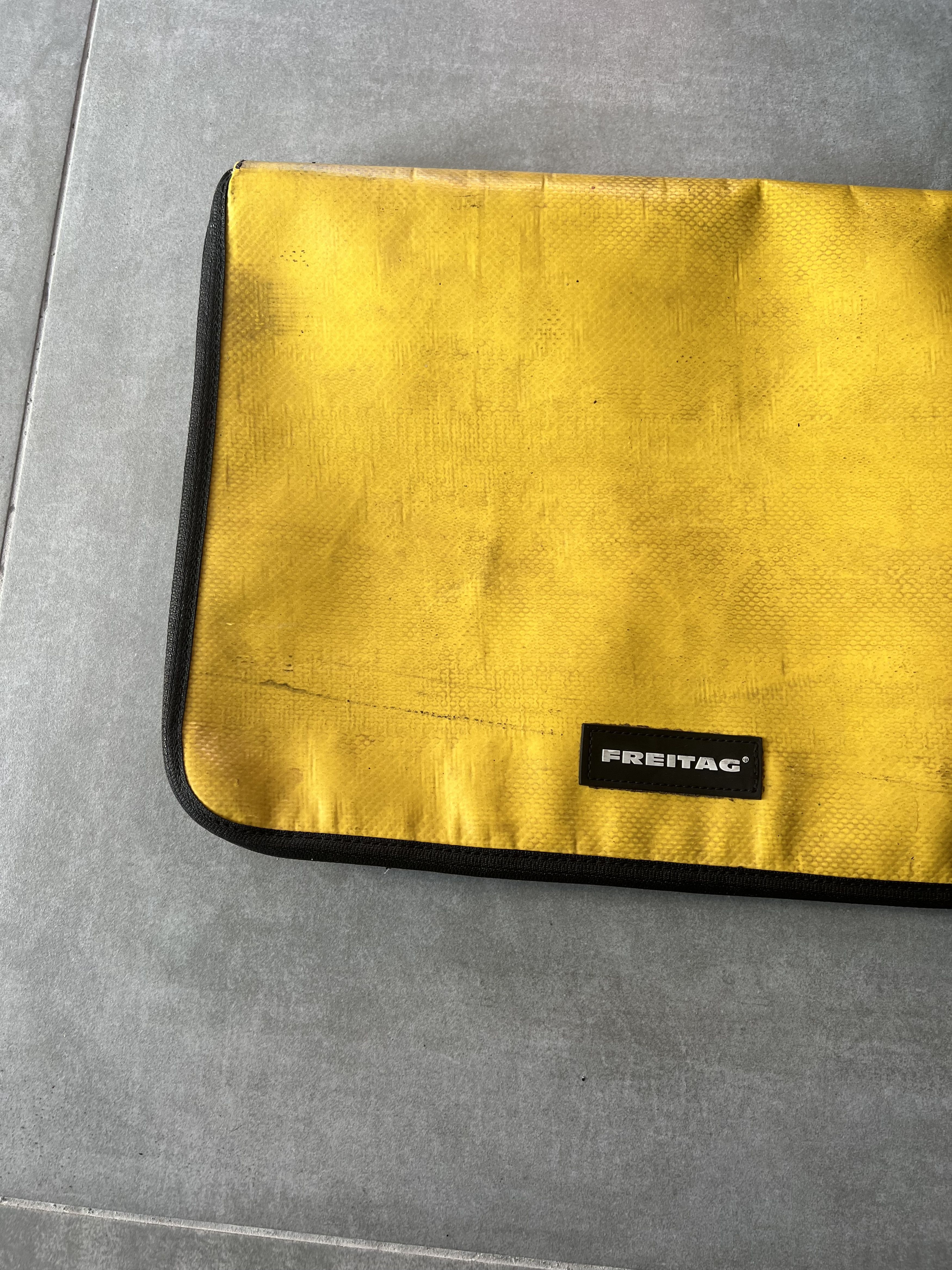 Freitag RARE - Freitag SLEEVE for Laptop size 38X28 cm Size ONE SIZE - 9 Thumbnail