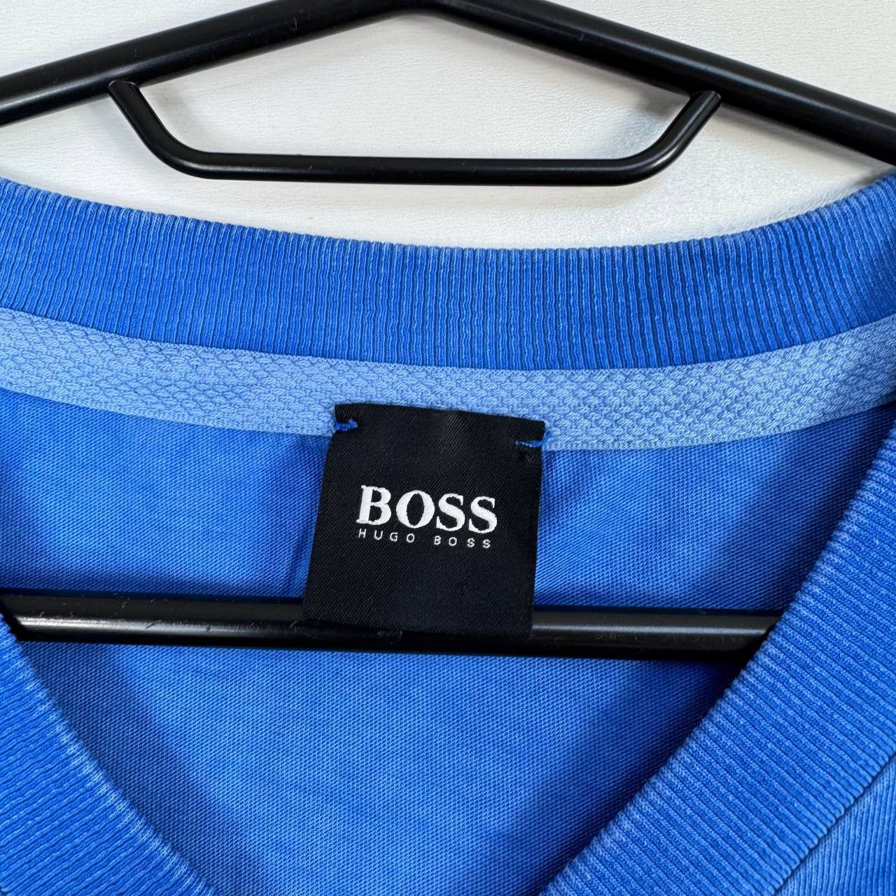 Hugo Boss Hugo Boss V Neck T-Shirt Blue Designer Casual Mens Size M Size US M / EU 48-50 / 2 - 2 Thumbnail