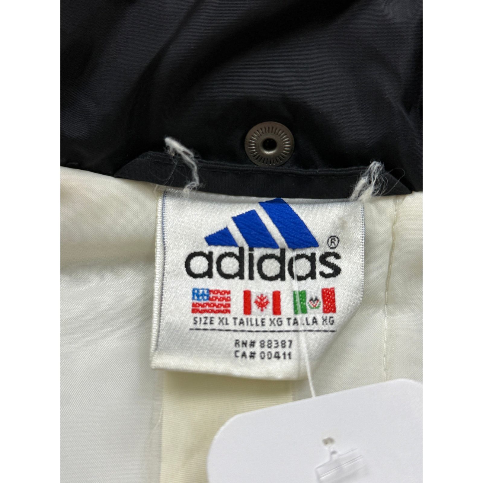Vintage Vintage 90s Adidas Embroidered Logo Insulated M Size US M / EU 48-50 / 2 - 3 Thumbnail