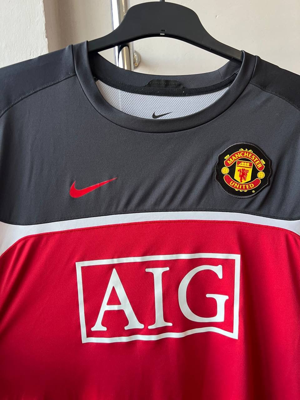 Nike 2010/11 MANCHESTER UNITED TRAINING SOCCER JERSEY SHIRT XXL Size US XXL / EU 58 / 5 - 3 Thumbnail