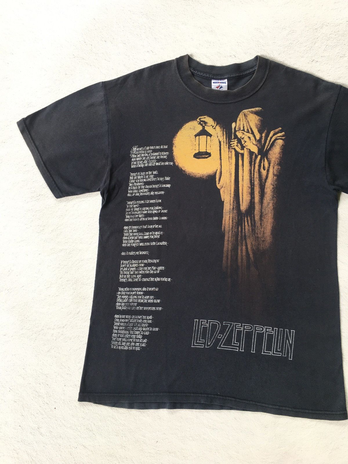 Band Tees Vintage 2000s Led Zeppelin Band Tshirt Size US M / EU 48-50 / 2 - 2 Thumbnail