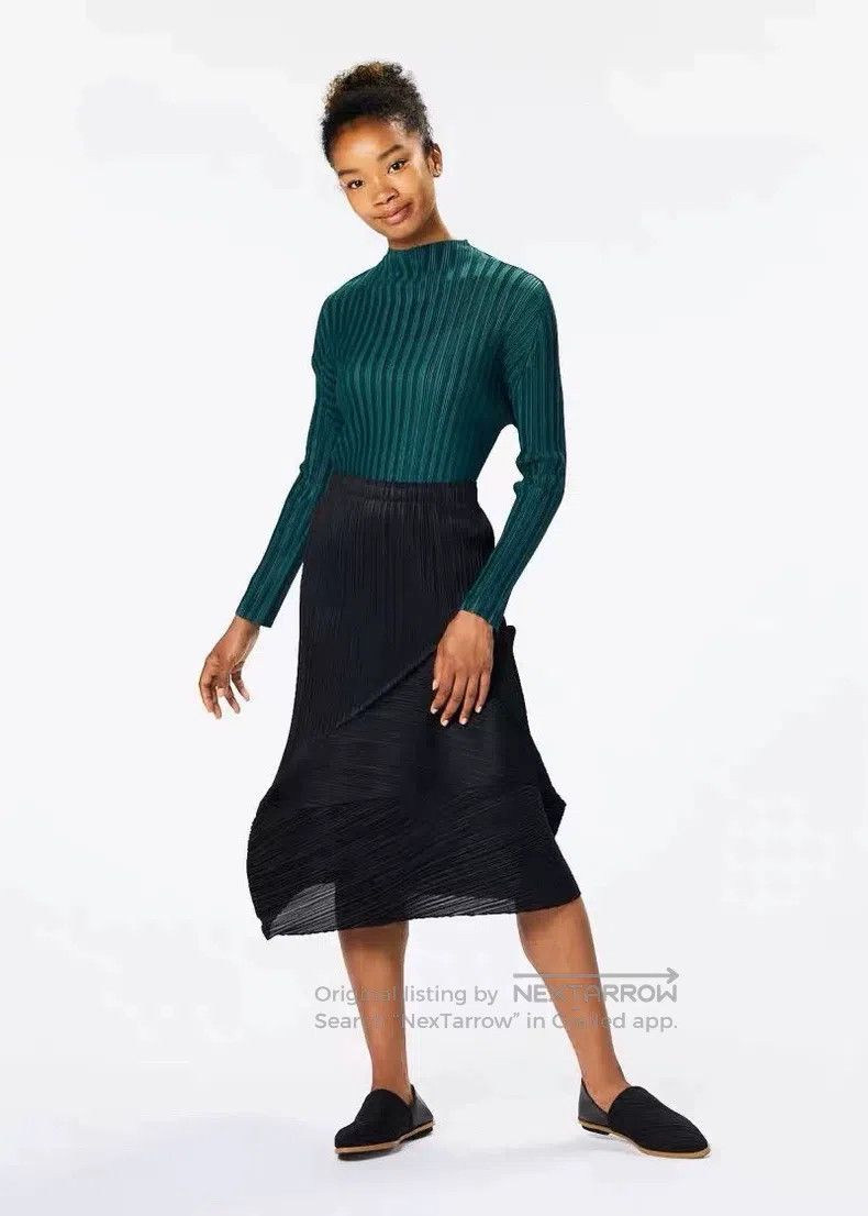 Issey Miyake Issey Miyake size:3 Black Midi Skirt Size 22" - 8 Thumbnail