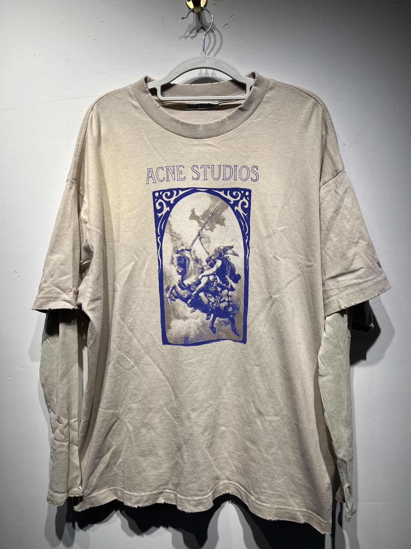 Acne Studios Acne Studios Printed Graphic Beige T-Shirt S Women Size S / US 4 / IT 40 - 1 Thumbnail