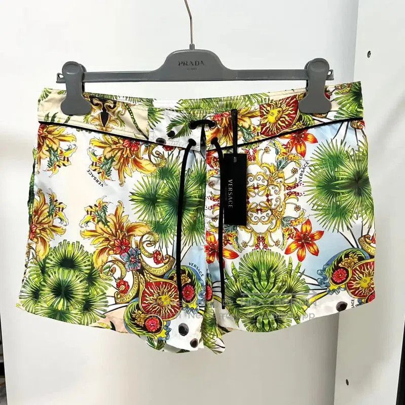 Versace Versace Colorful Men's Polyester Shorts . Size US 30 / EU 46 - 2 Thumbnail