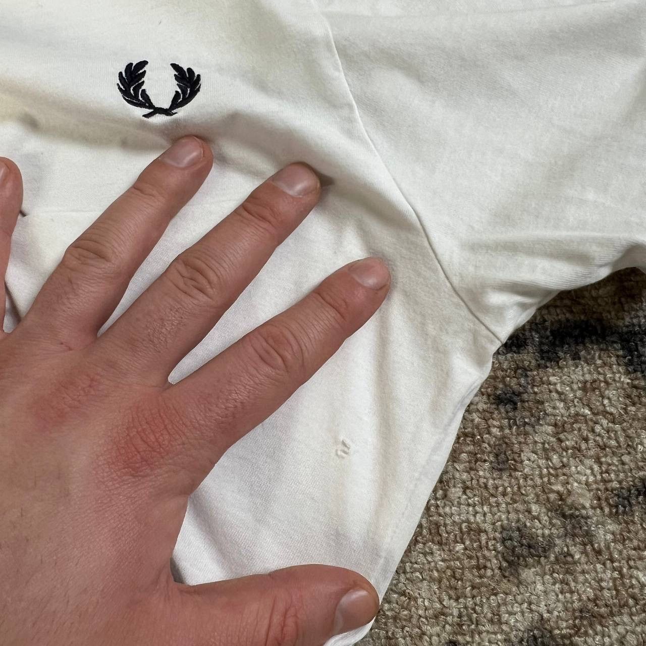 Fred Perry Fred Perry Mini Logo Luxury Basic T-Shirt 1TS99 Size US S / EU 44-46 / 1 - 7 Thumbnail