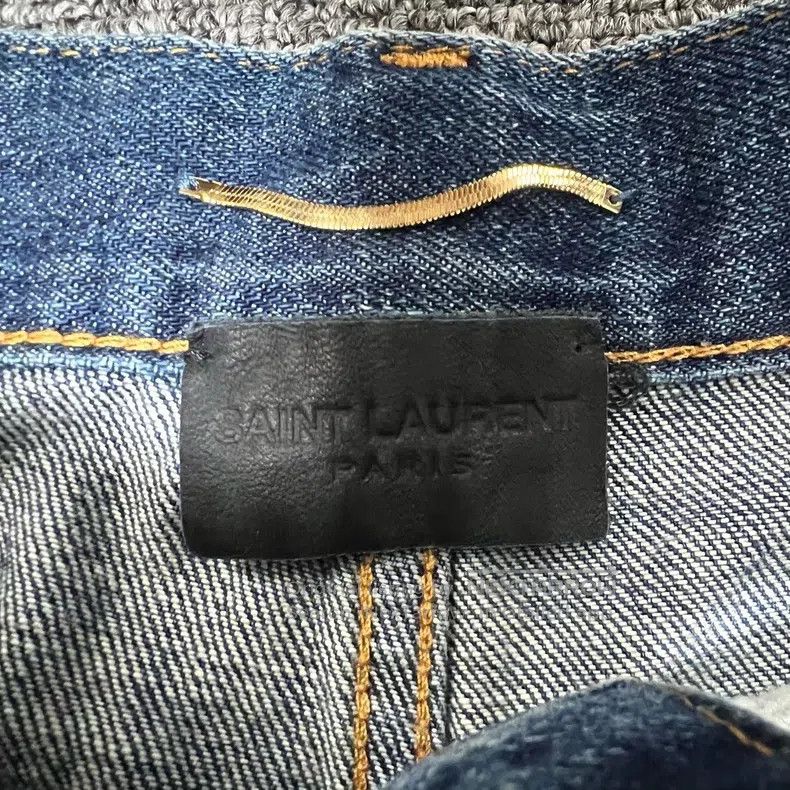 Saint Laurent Paris #REF! Size 27" / US 4 / IT 40 - 3 Thumbnail