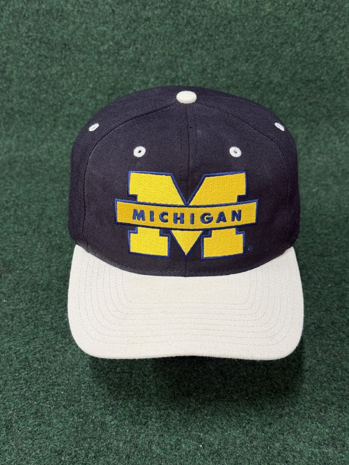 NCAA Vintage Michigan Wolverines Snapback Hat Size ONE SIZE - 1 Thumbnail