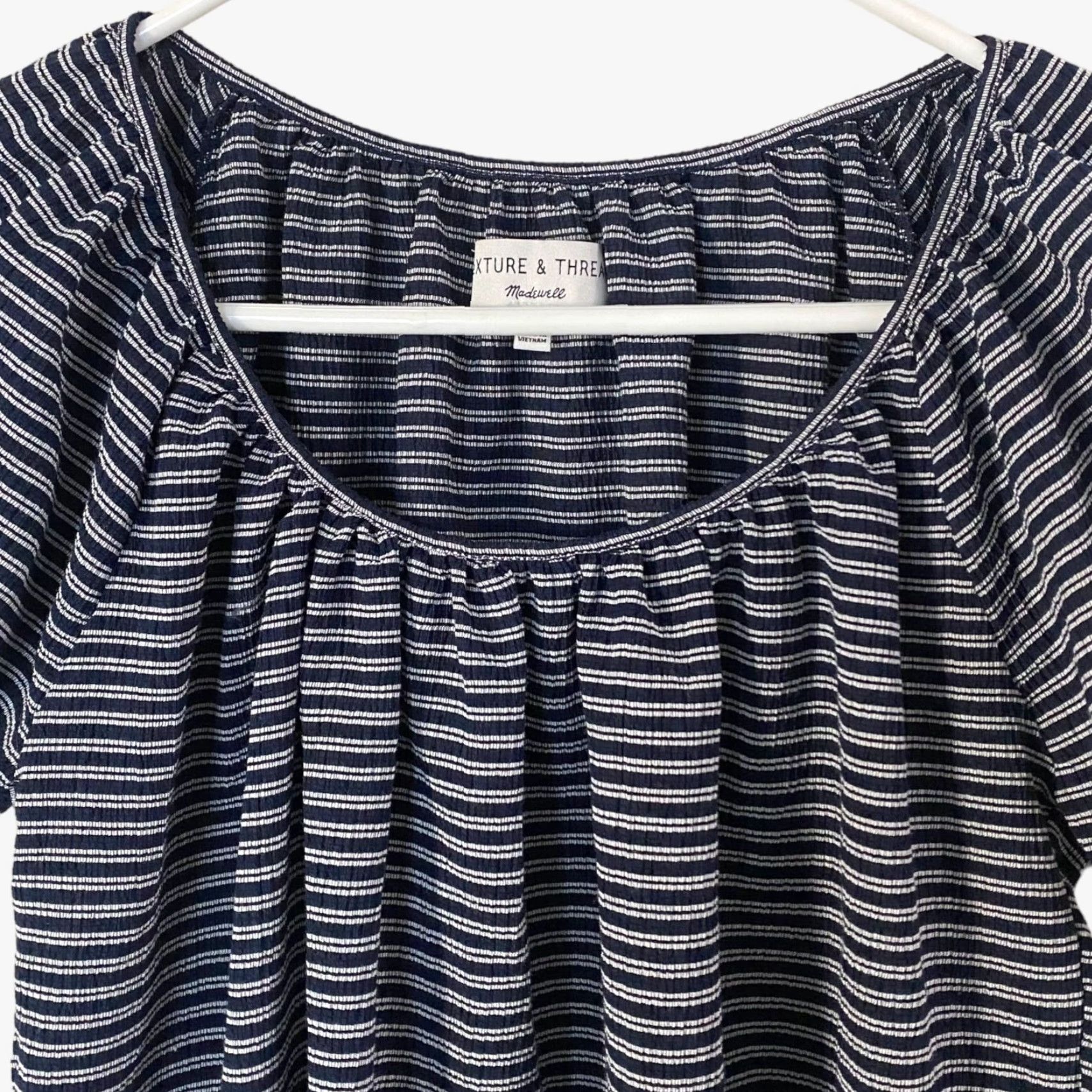 Madewell Madewell Striped Top Blouse Texture & Thread Peasant XS Womens Blue White Stripe Short Sleeve Size XS / US 0-2 / IT 36-38 - 5 Thumbnail