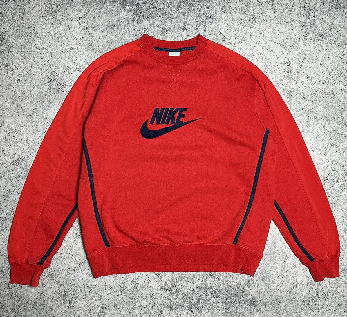 Nike × Vintage Vintage Nike Big Logo Sweatshirt Size US L / EU 52-54 / 3 - 1 Thumbnail