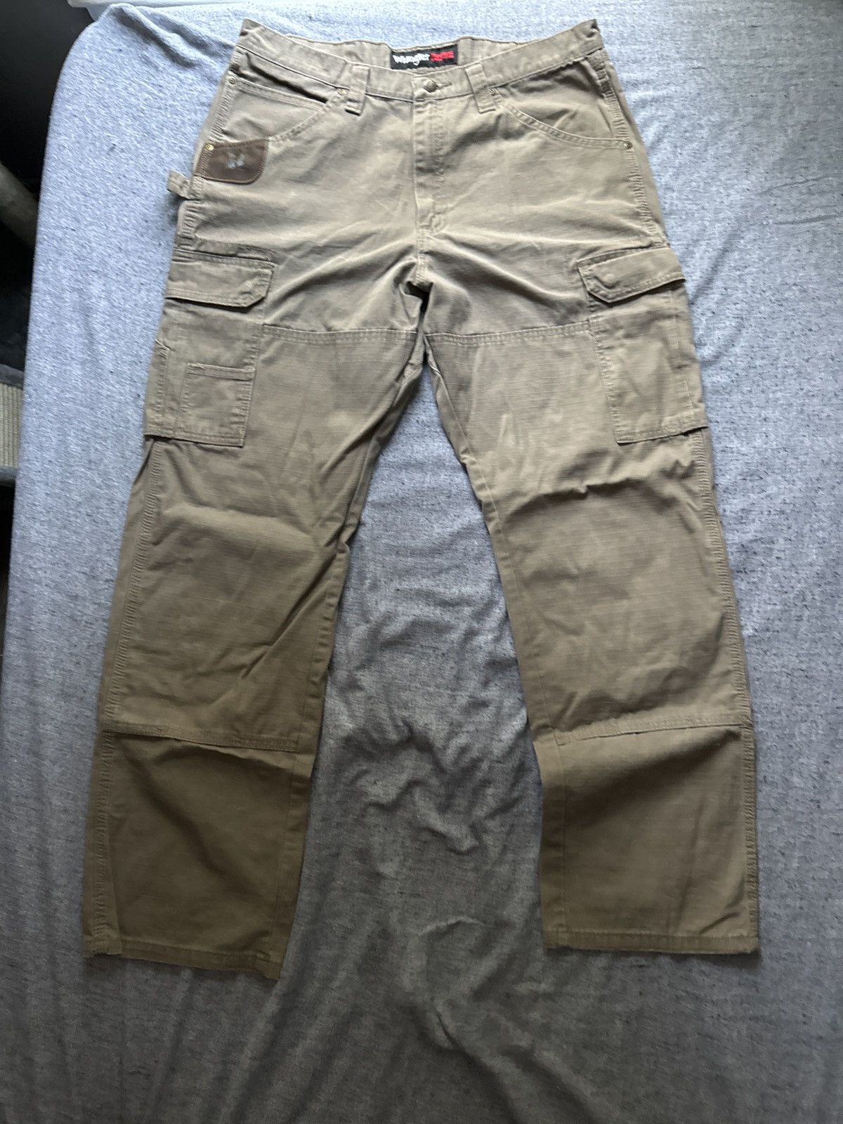 Wrangler Wrangler Ranger Khaki Cargo Pants Size US 36 / EU 52 - 2 Thumbnail