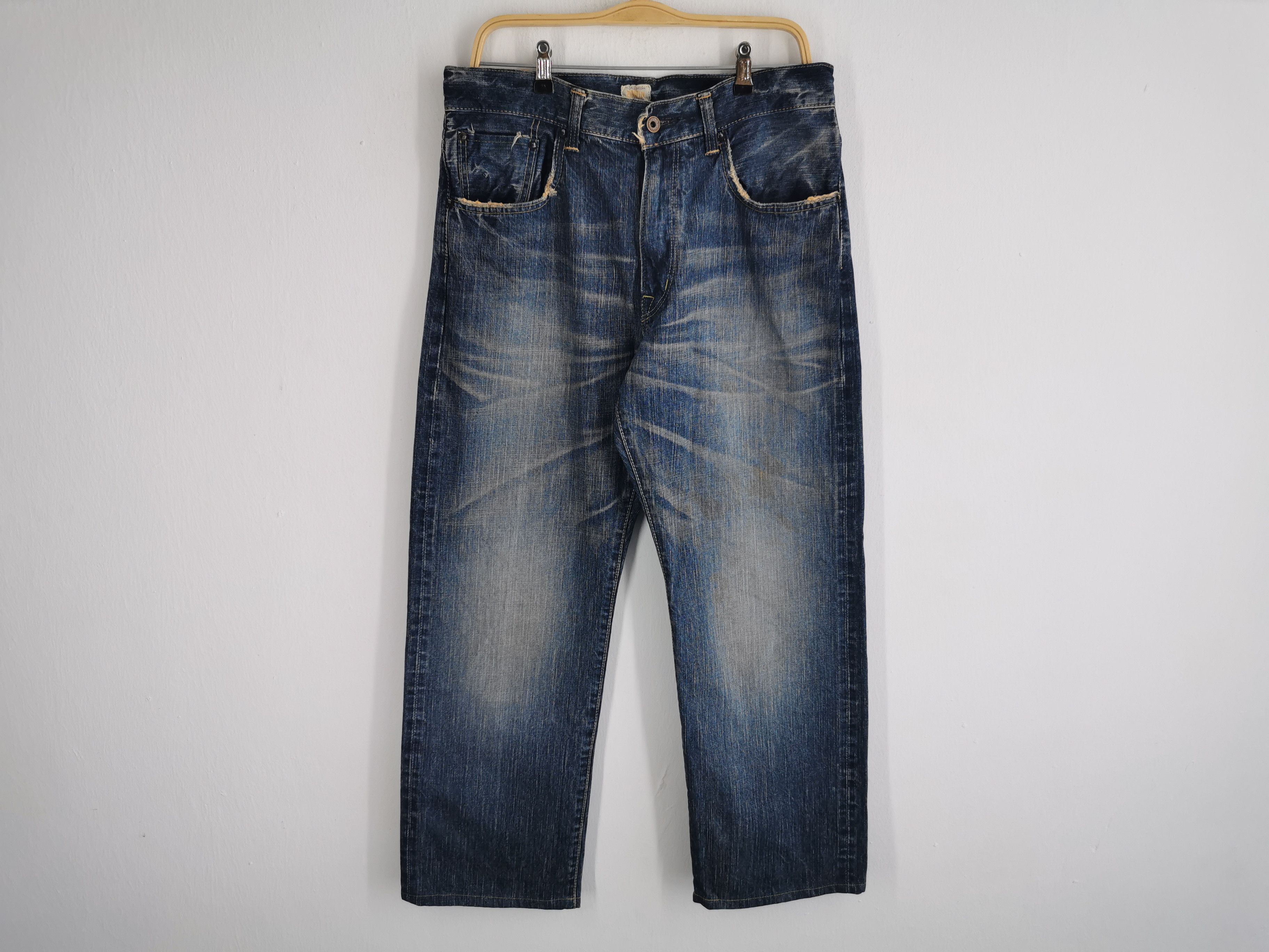Edwin Distressed Vintage Edwin 505Z Selvedge Denim Made In Japan Size US 30 / EU 46 - 1 Thumbnail